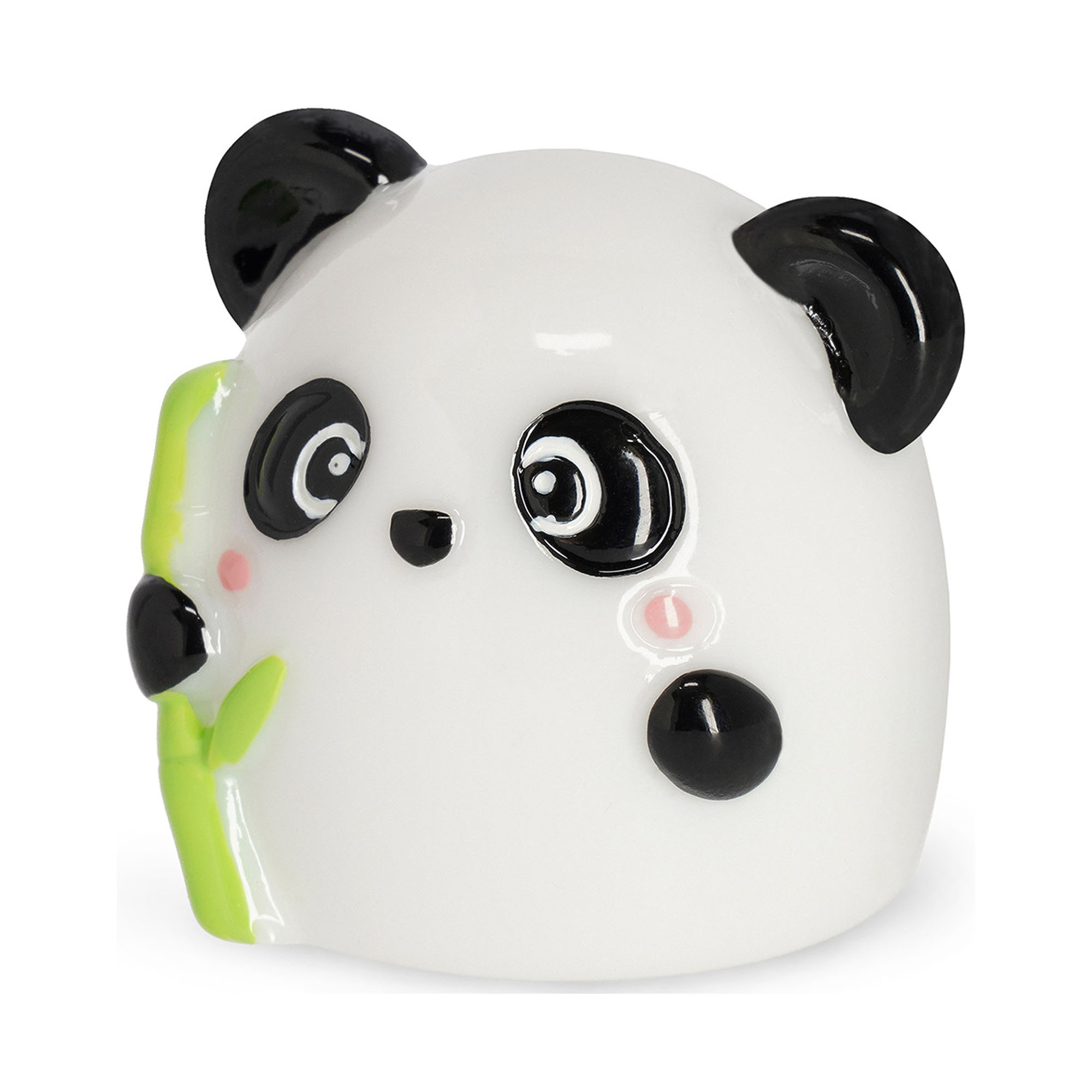 Lipgloss in einer runden Panda-Dose, in Nahaufnahme mit dem runden Panda-Gesicht und seitlichem Scharnier gezeigt.