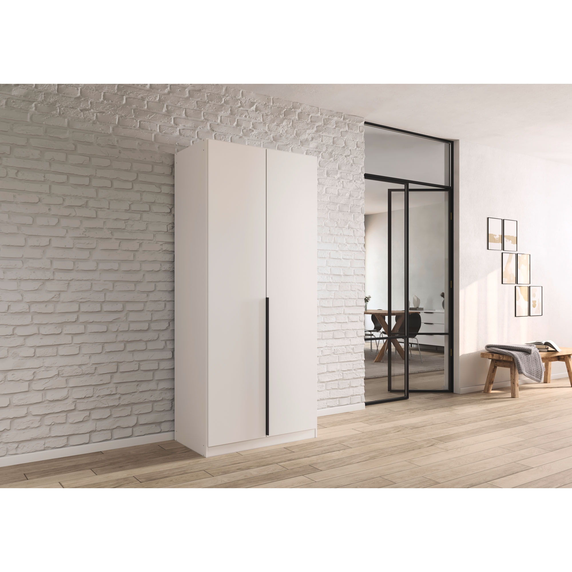 Weißer 2-türiger Kleiderschrank in moderner Wohnumgebung mit Holzfußboden und heller Ziegelwand