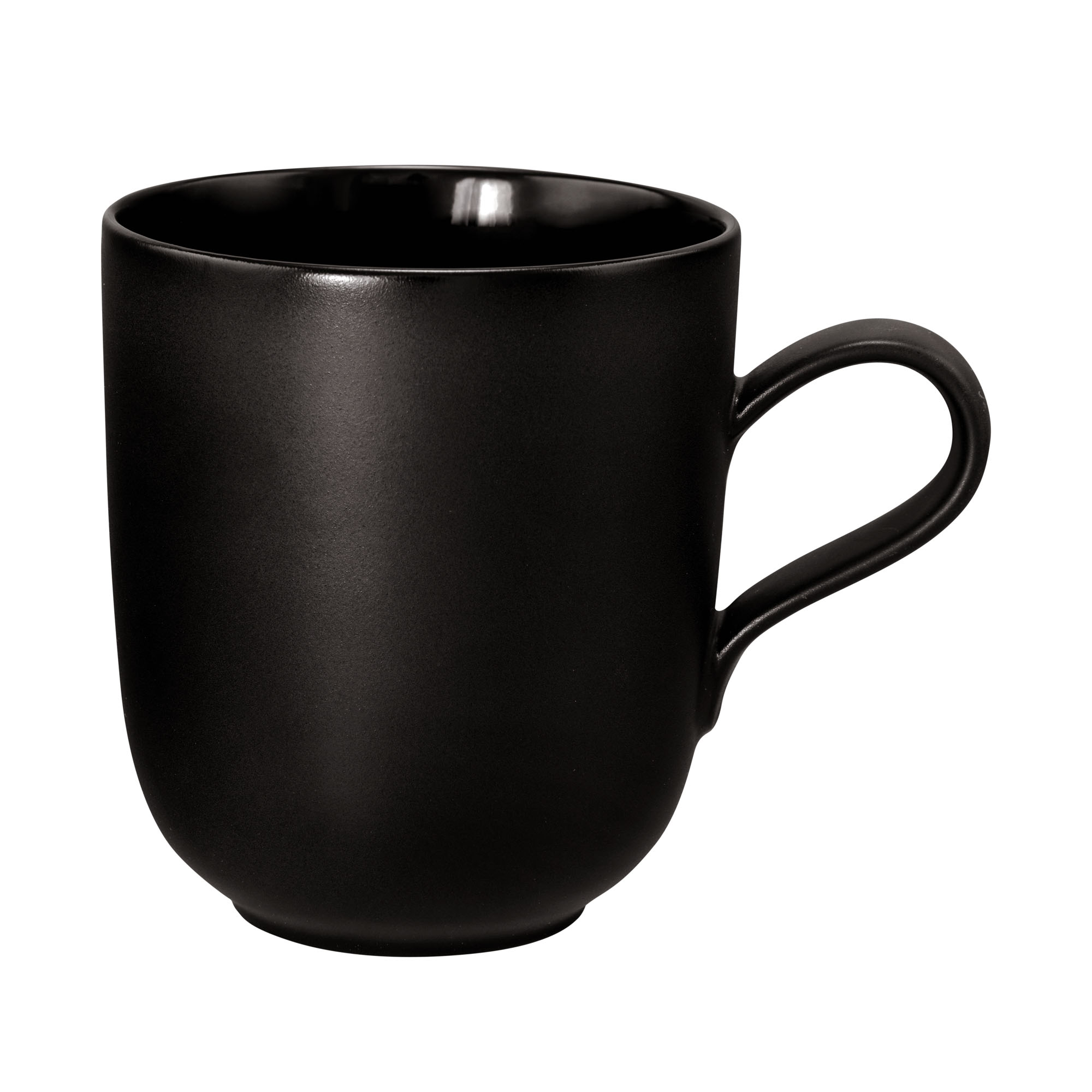 Seitenansicht: Becher in Mattschwarz. Erkennbar: hoch und leicht konisch mit Henkel.