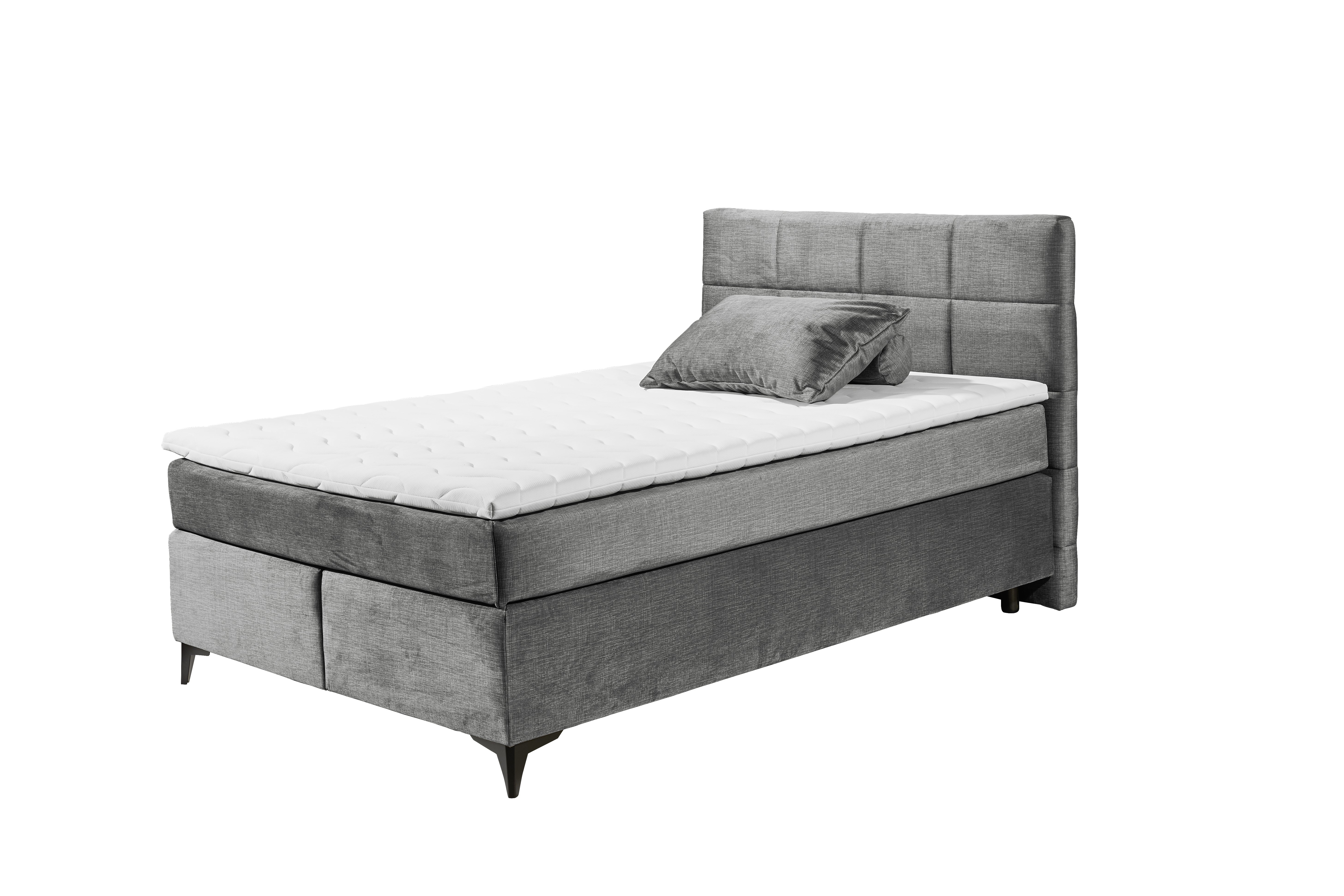 Boxspringbett „Voss 15 grey“ mit 7-Zonen-Tonnentaschenfederkern-Matratze, HR-30-Topper und Kunststofffüßen, Liegefläche 140x200 cm, aus schräger Perspektive fotografiert, dekoriert mit Kissen