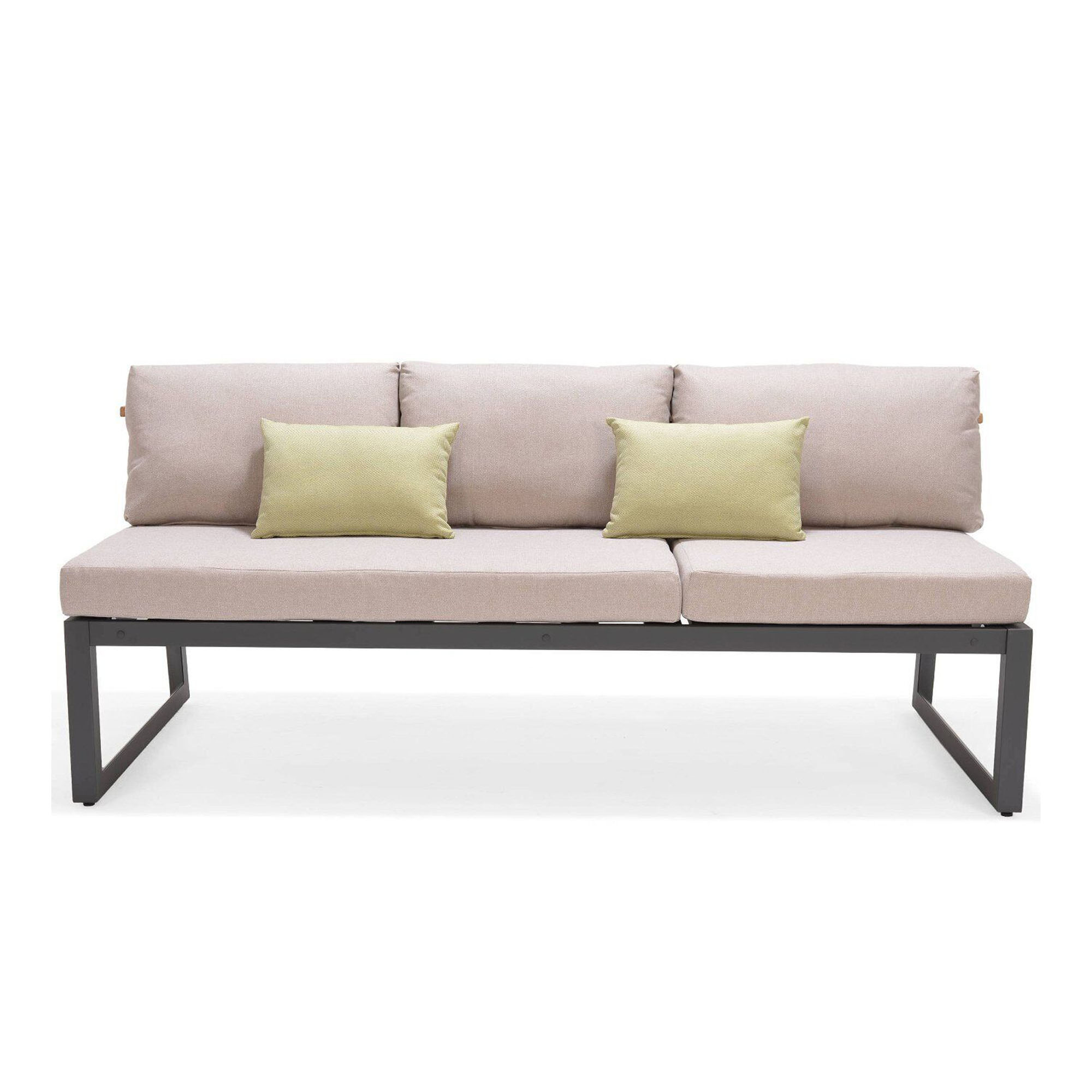Dreisitziges Gartensofa mit beigen Polstern und zwei grünen Zierkissen auf schwarzem Metallrahmen.