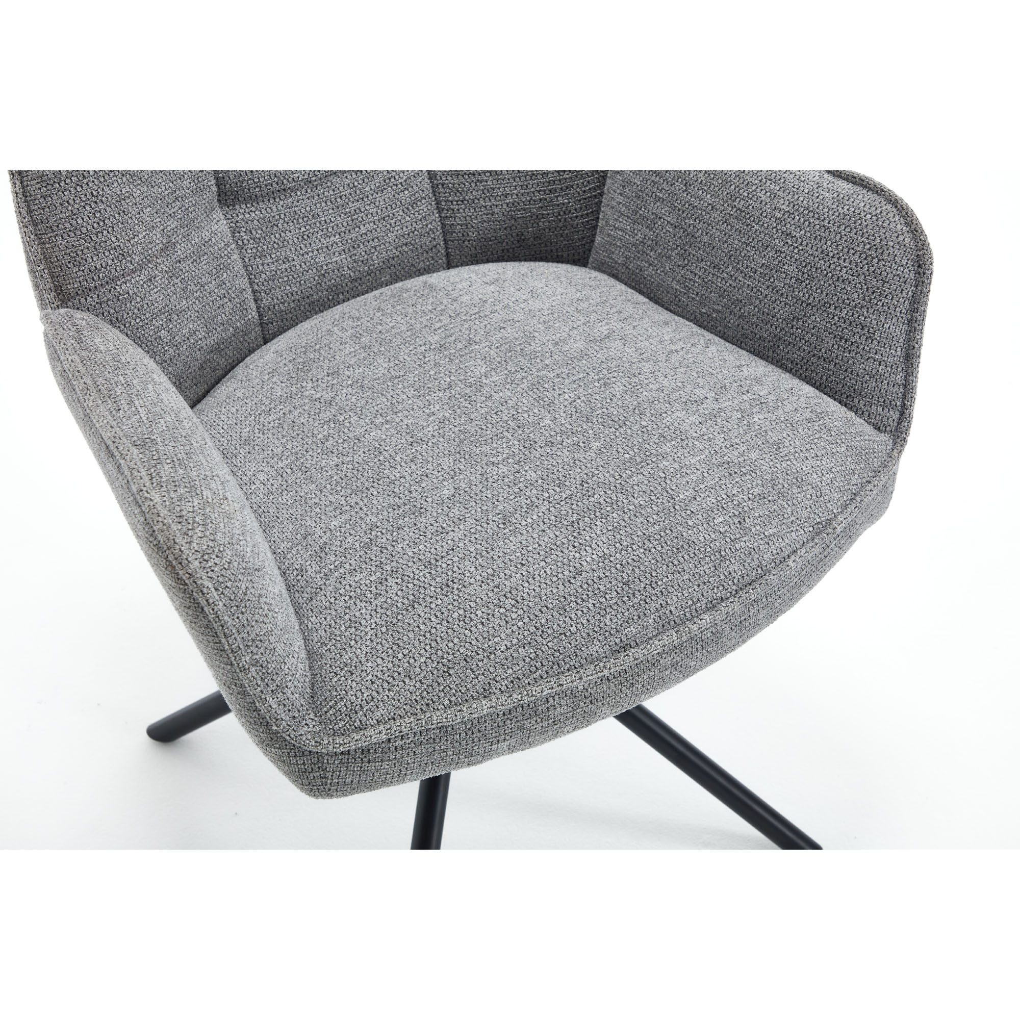 Graues Ecksofa mit hochgestellten Kopfstützen und breiten Armlehnen auf Metallfüßen