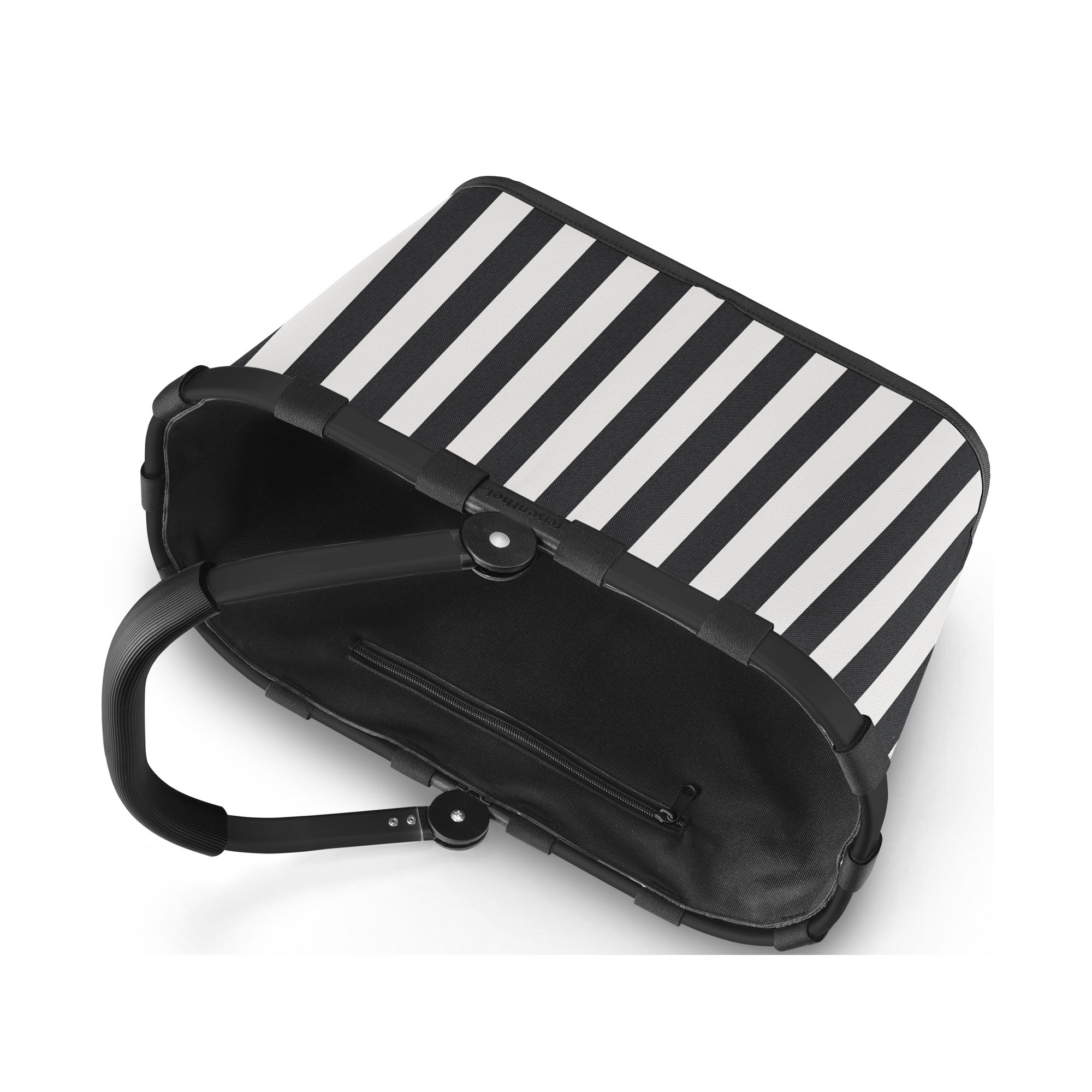 Carrybag Summerstripes Black schräg von oben mit sichtbarer Öffnung, schwarzem Boden und gestreiftem Design