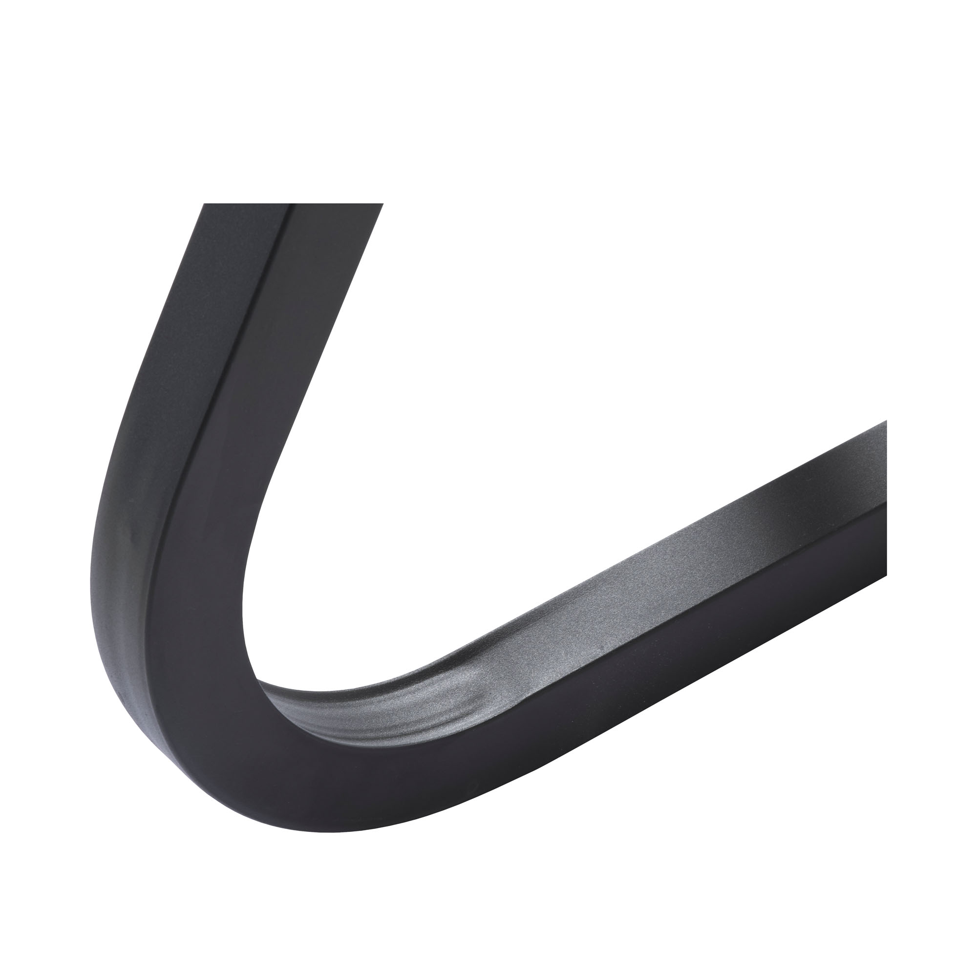 Moderner Essbereich mit rundem Tisch in Holzoptik und schwarzem Metallgestell, umgeben von vier schwarzen Stühlen.
