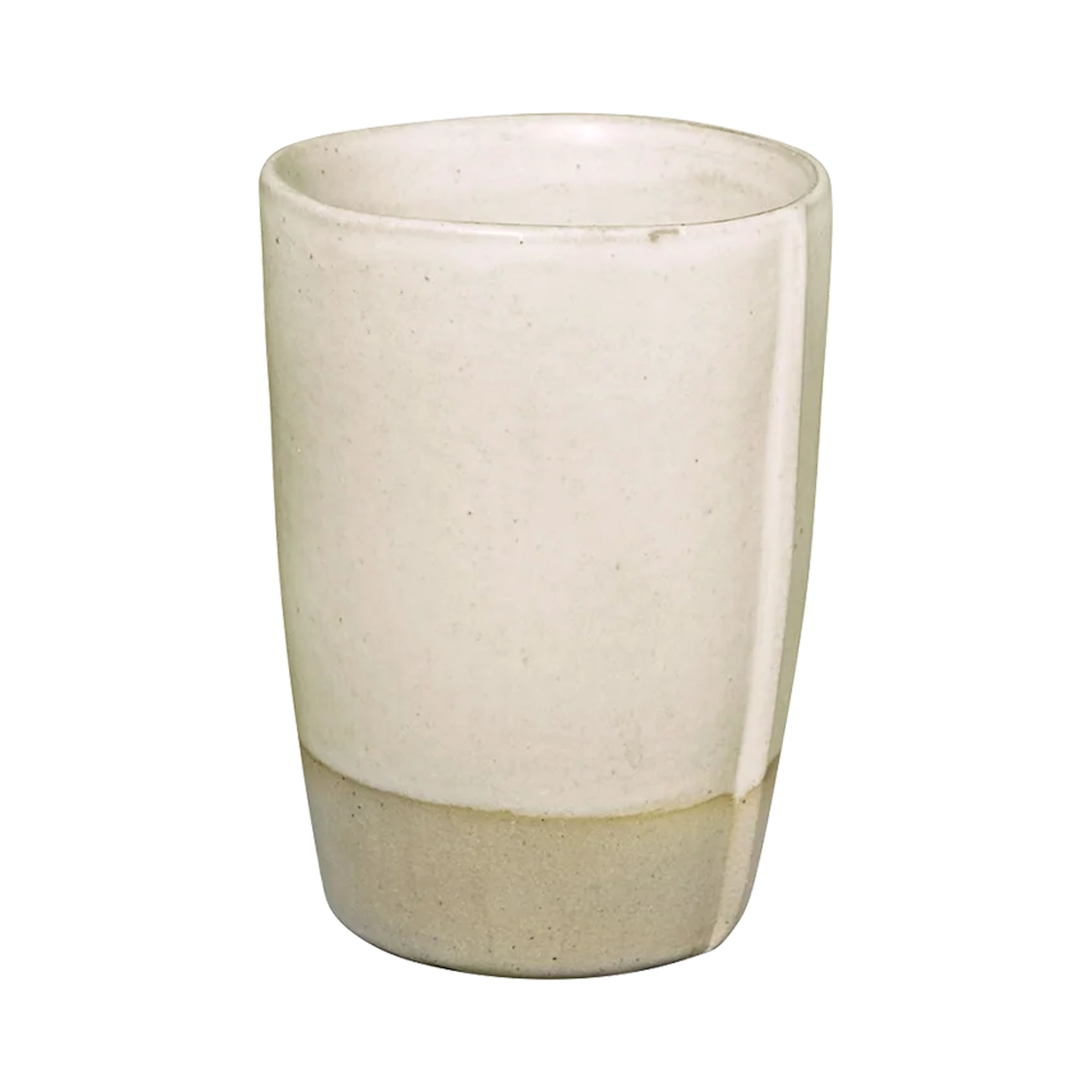 Becher Espresso der Serie Verana, Farbe Weiß matt, freigestellt auf hellem Hintergrund.