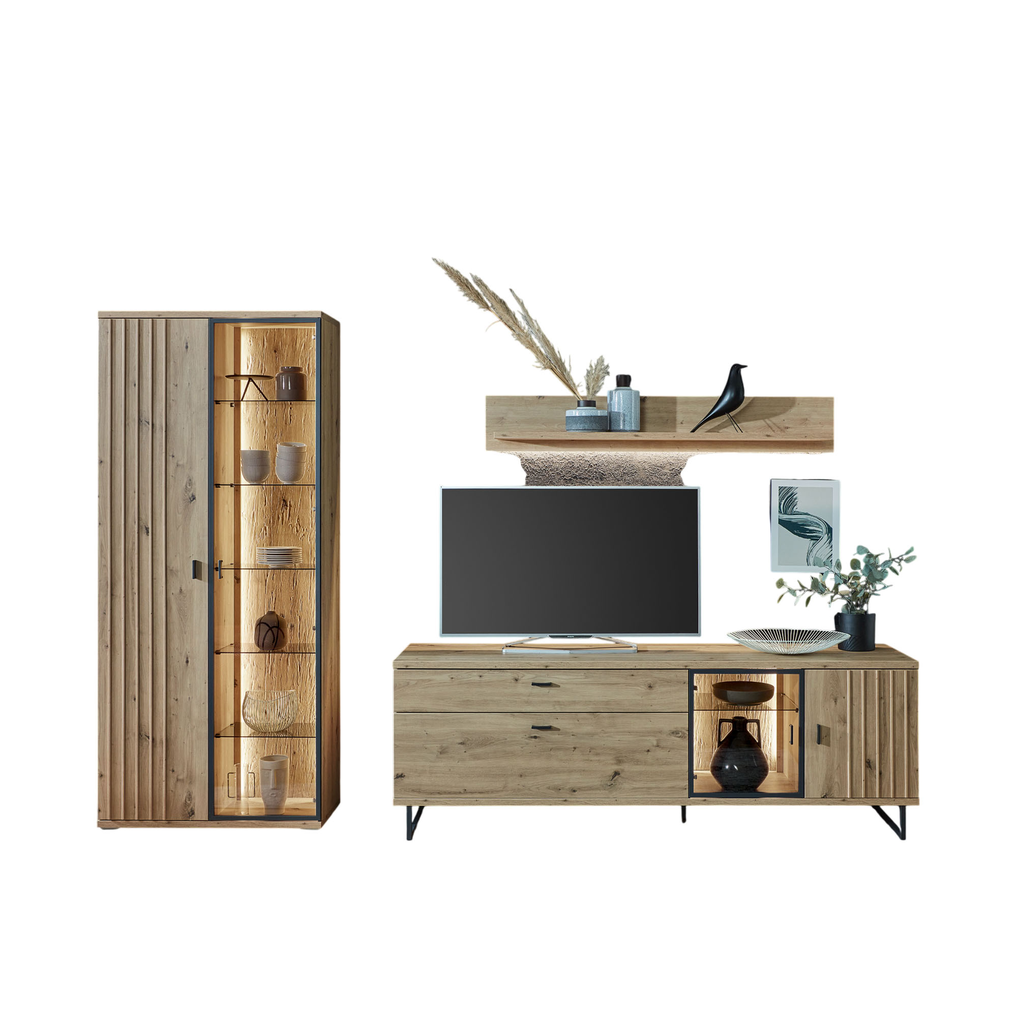 Wohnkombination in natürlicher Holzoptik mit hoher Vitrine TV-Lowboard Wandregal und schwarzen Akzenten