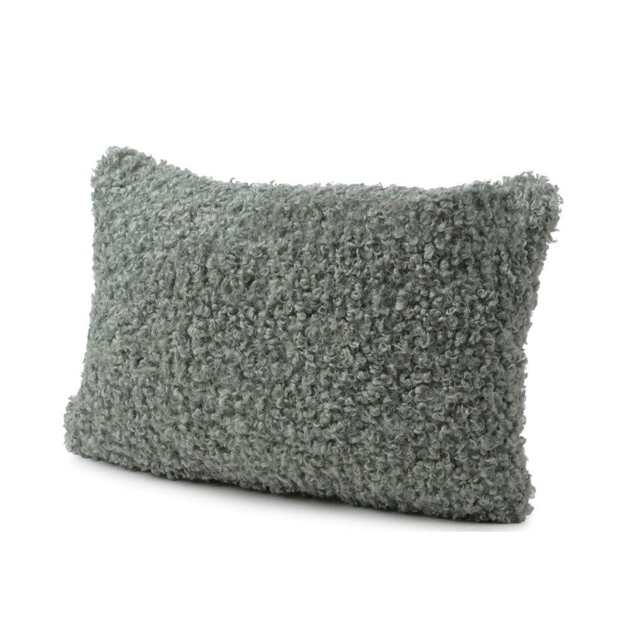 Rechteckiges Komplettkissen Modell Rolf in Salbei, ca. 30 × 50 cm.