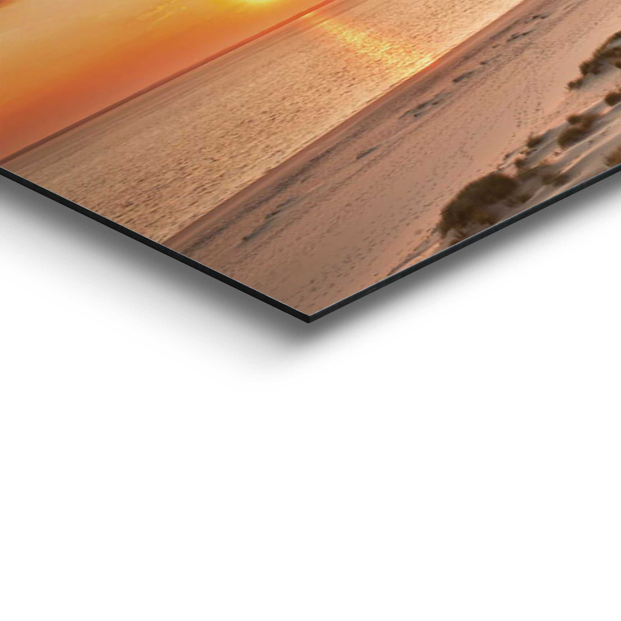 Detailaufnahme einer Ecke des Wandbilds „Lighthouse Sunset“, 30 × 90 cm; Oberfläche, Kante und Materialstärke sind sichtbar.