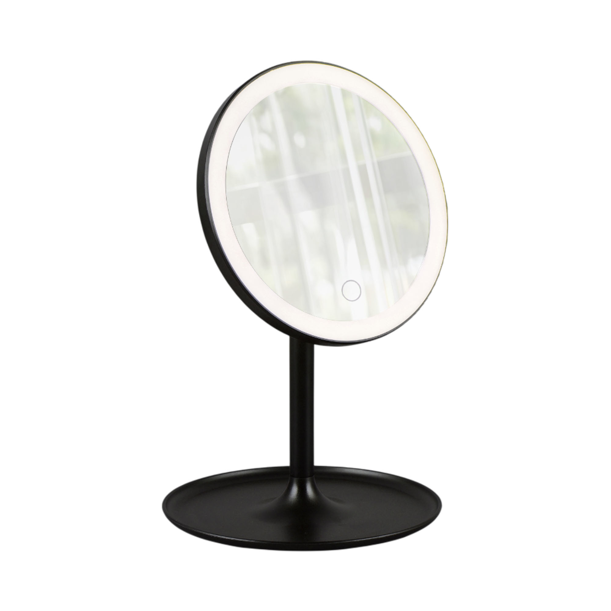Lichtspiegel Liara in Schwarz, freigestellt in vollständiger Ansicht; zu sehen ist die runder Tischspiegel auf einem schwarzen Standfuß; Maße ca. 18 x 28,5 x 18 cm.