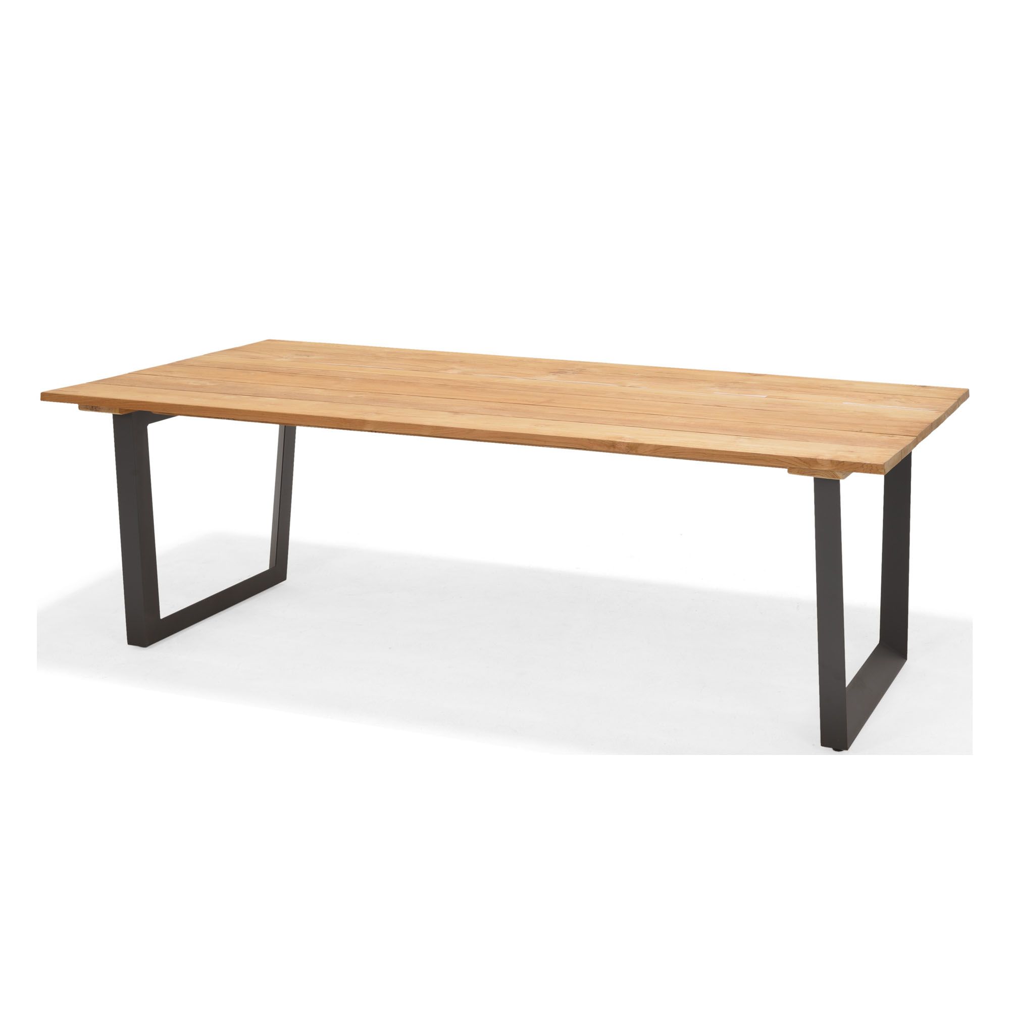 Moderner Esstisch für den Außenbereich mit massiver Holzplatte und U-förmigem Metallgestell in Schwarz.