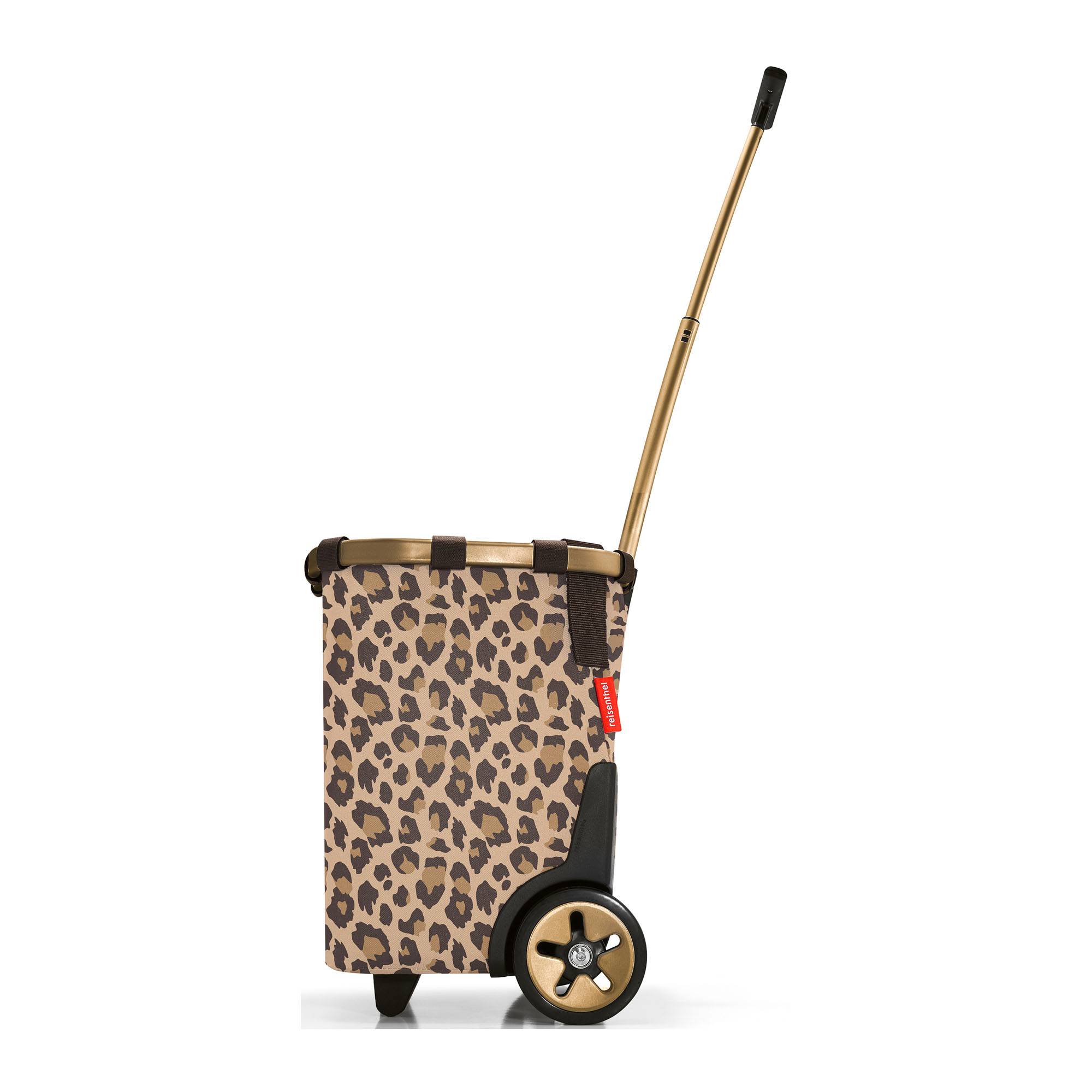 Einkaufstrolley von Reisenthel, Modell Carrycruiser, in Beige und Braun mit Leopardenmuster und braun-goldfarbenen Rahmendetails, von der gegenüberliegenden Seite mit ausgezogenem Teleskopgriff und Rollen.
