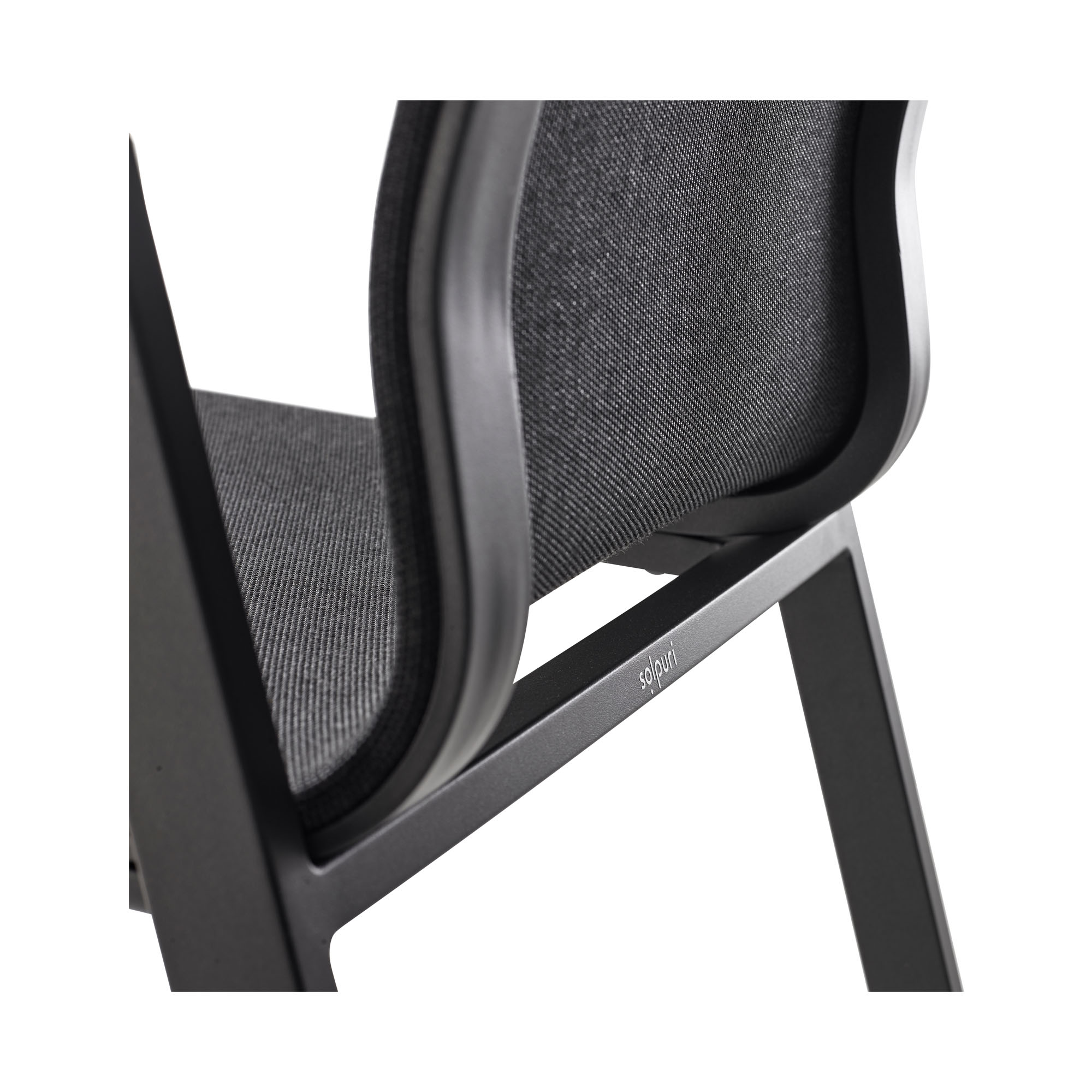 Stapelsessel Alu anthracite mit Alu Armlehnen Onlay black / softex coal