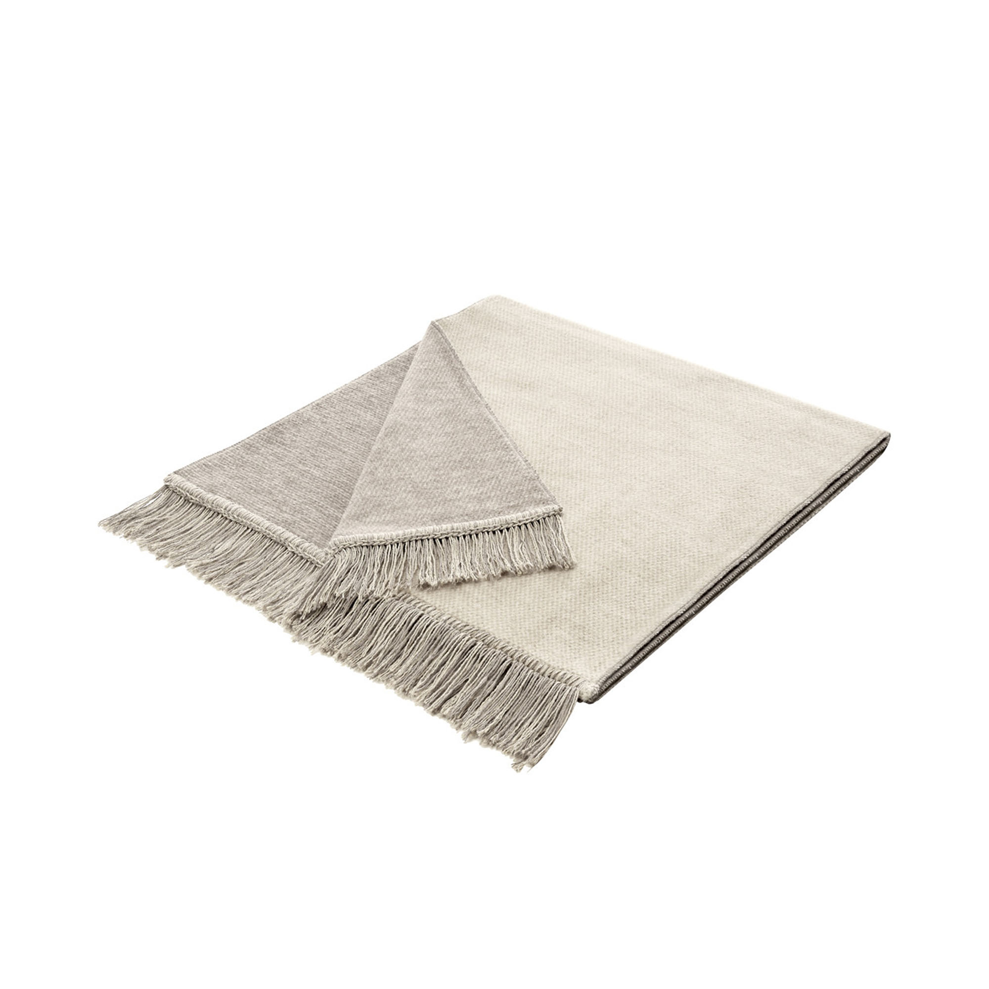 Gefalteter Sofaschoner S&P natur in Beige, ca. 50 x 200 cm, mit Fransen an der kurzen Seite.