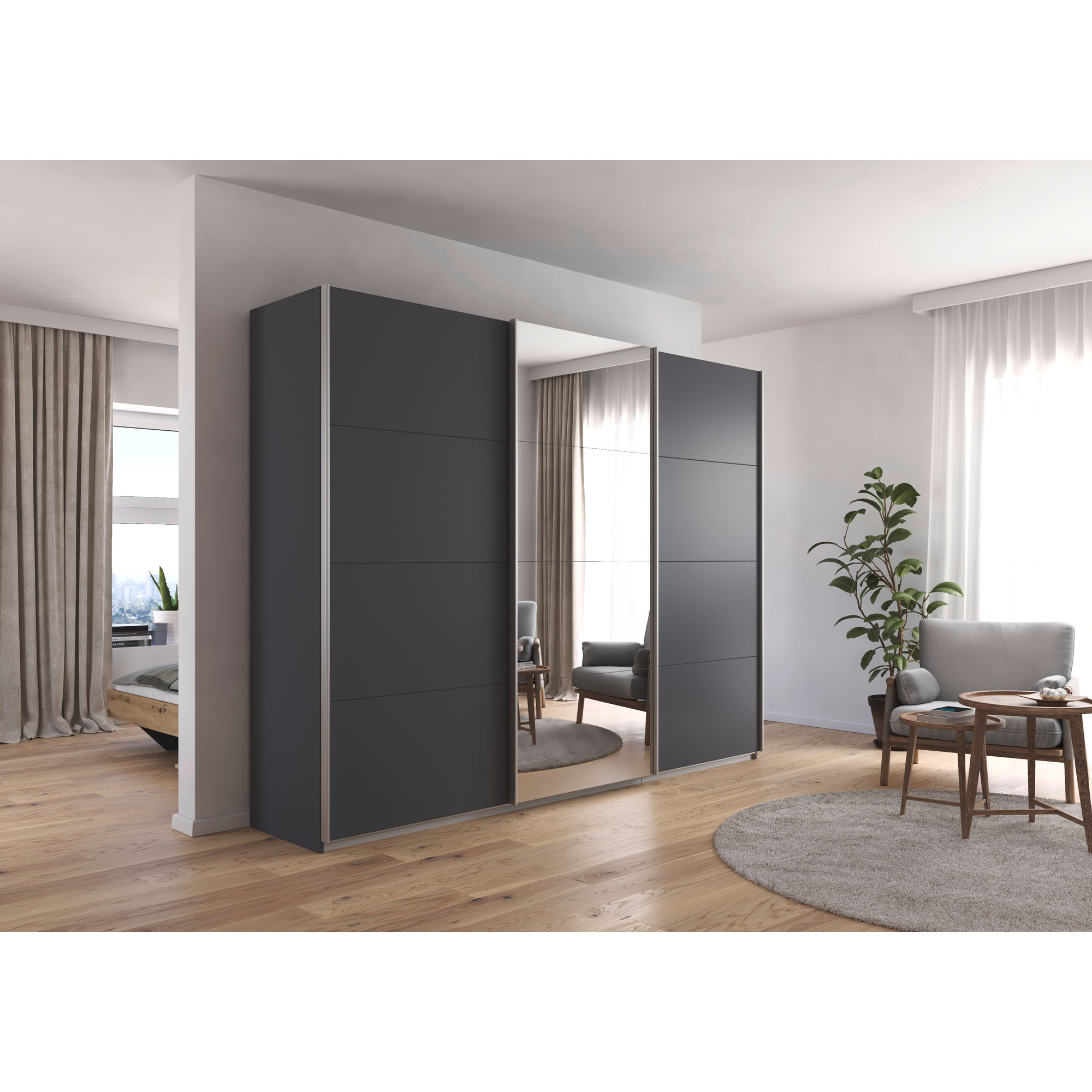 Großer grau-metallicer Schwebetürenschrank mit Spiegeltür in einem hellen, modern eingerichteten Schlafzimmer