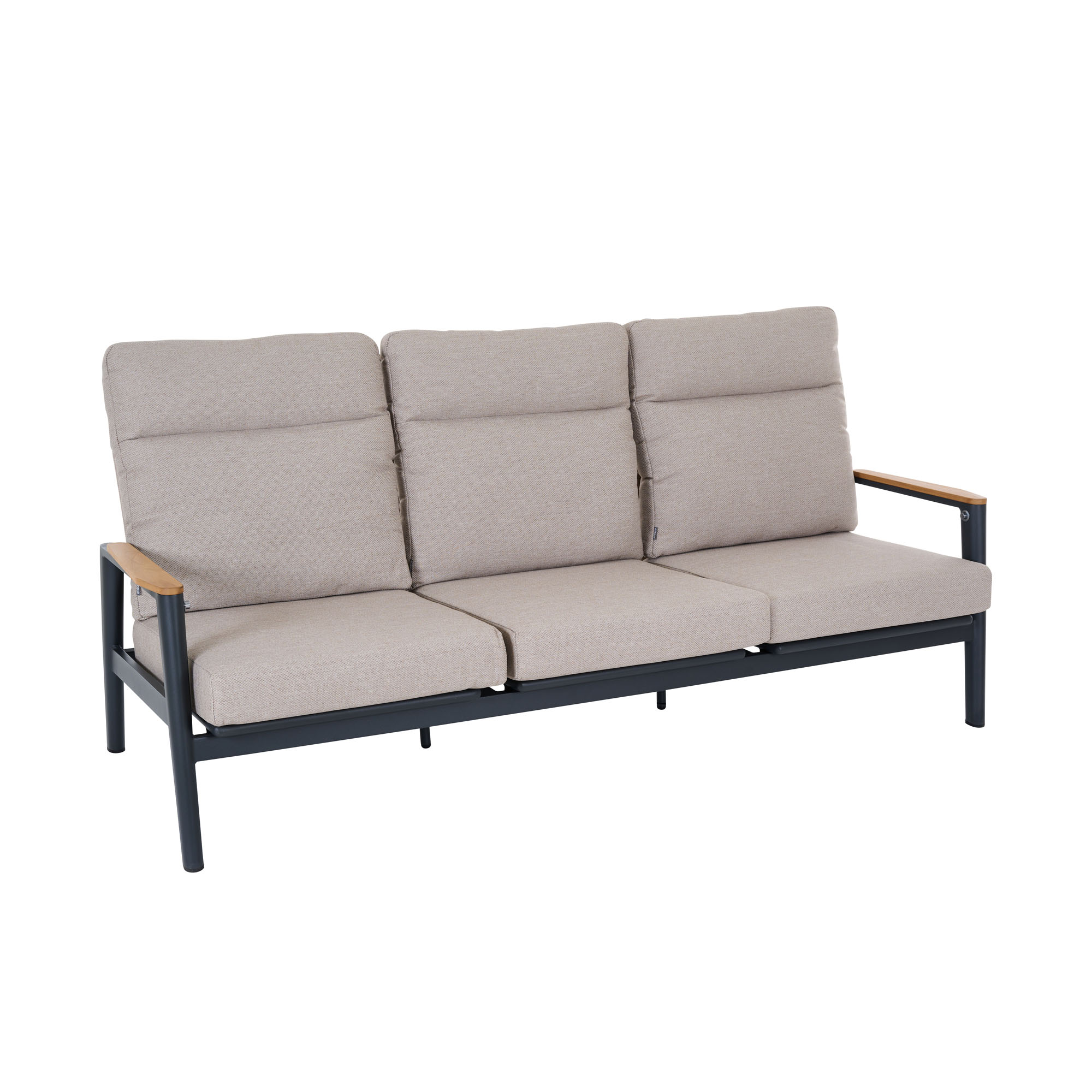 Frontansicht eines Sofas mit drei Sitzplätzen, hellbeigen Polstern, dunklem Gestell und Holz-Armlehnen.