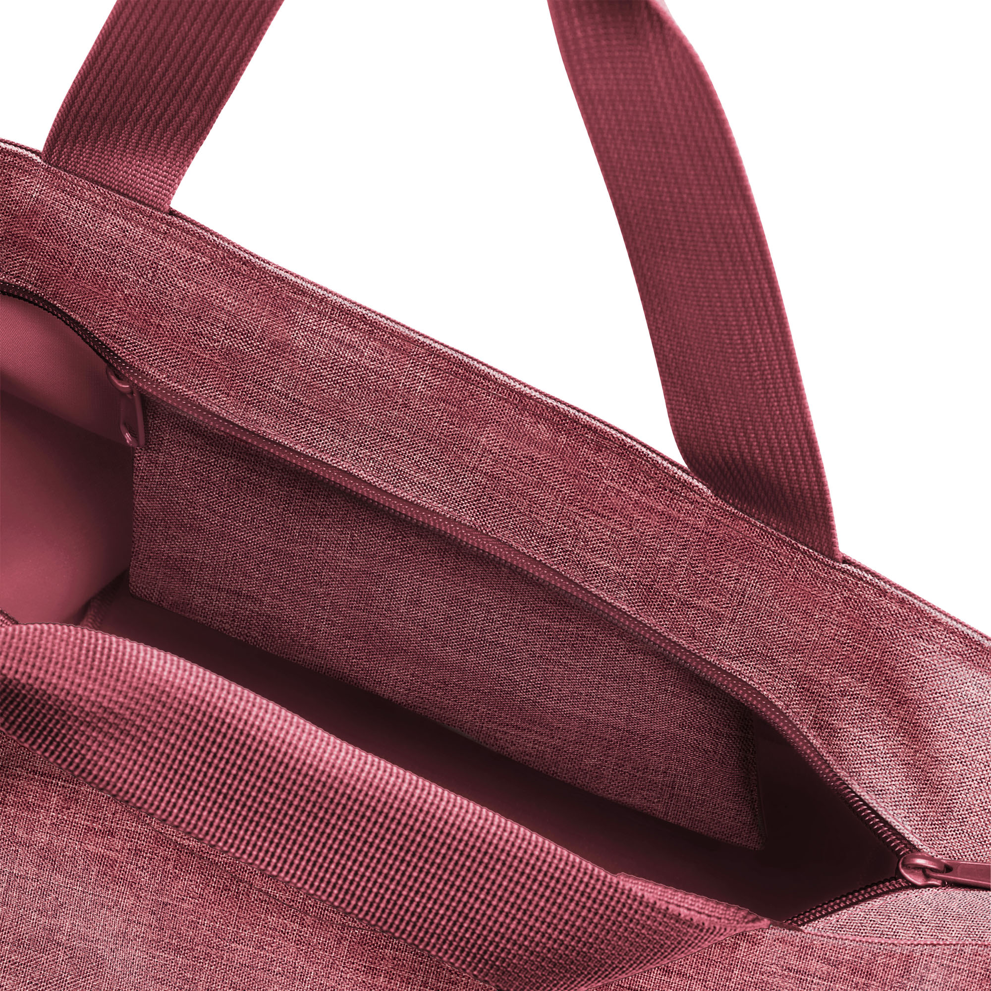 Innenansicht der Reisenthel Tasche mit Reißverschlussfach und viel Stauraum