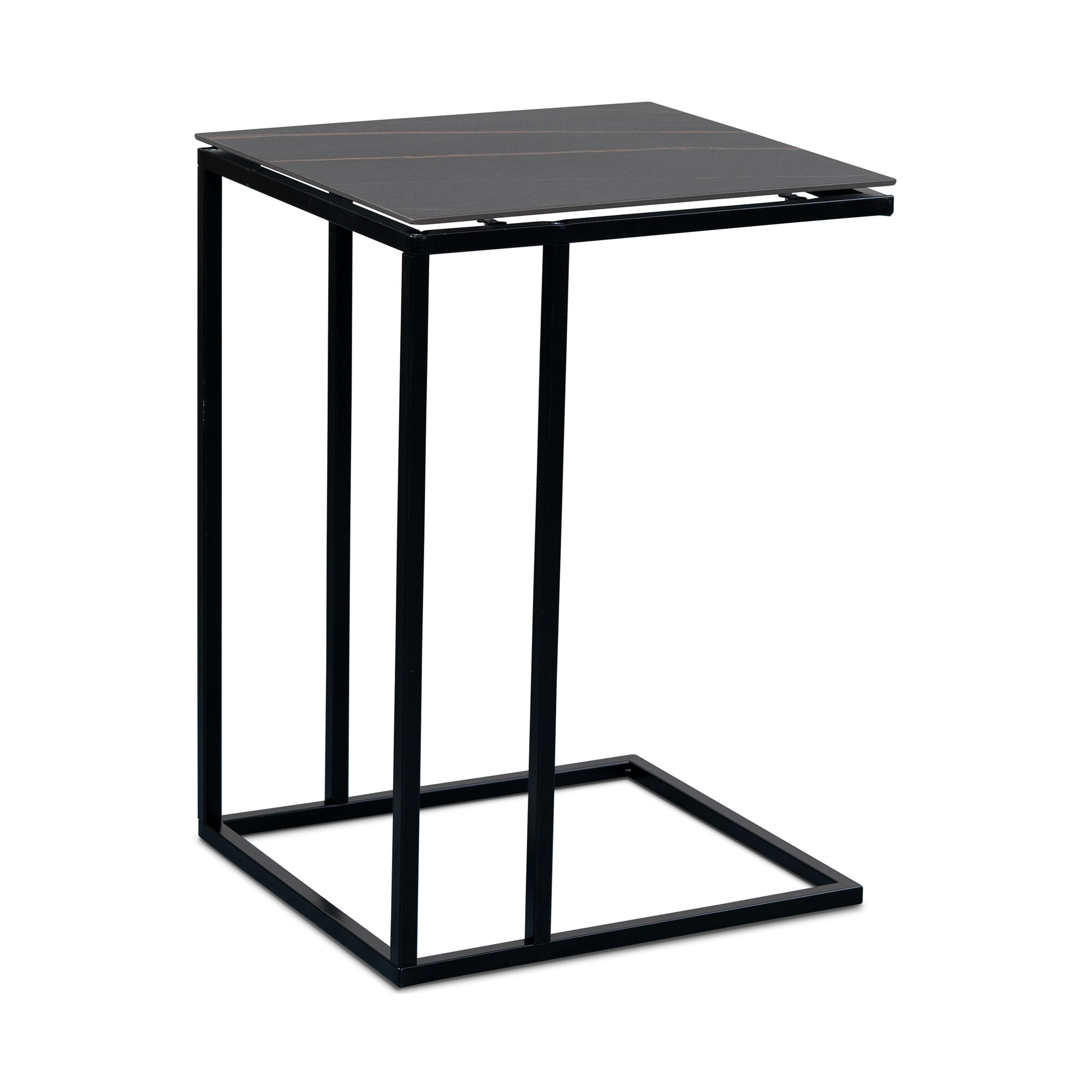 Moderner Beistelltisch in Schwarz mit quadratischer Keramikplatte und offenem Metallgestell in C-Form vor weißem Hintergrund