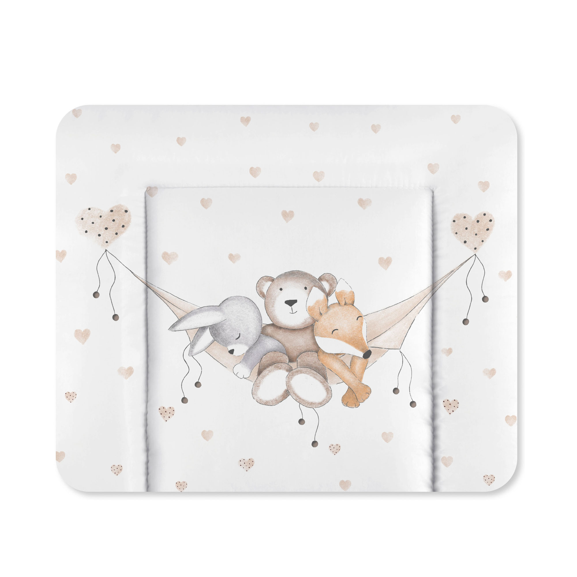 Abgebildet ist eine weiße Wickelauflage mit einem Motiv aus Hase, Bär und Fuchs, die gemeinsam in einer Hängematte liegen