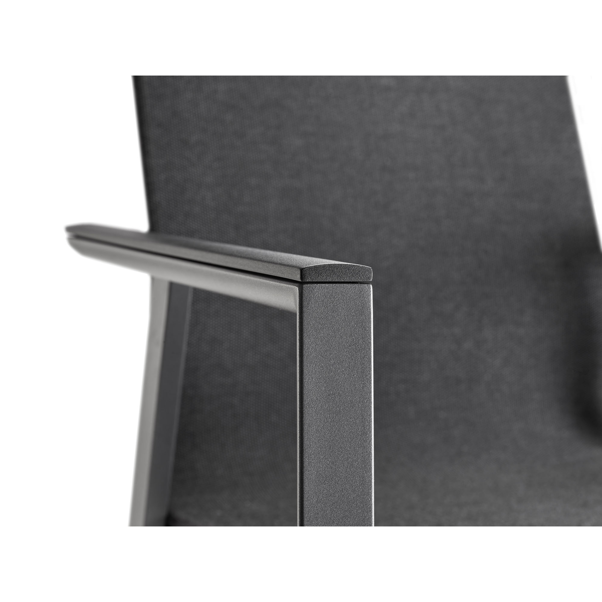 Stapelsessel Alu anthracite mit Alu Armlehnen Onlay black / softex coal