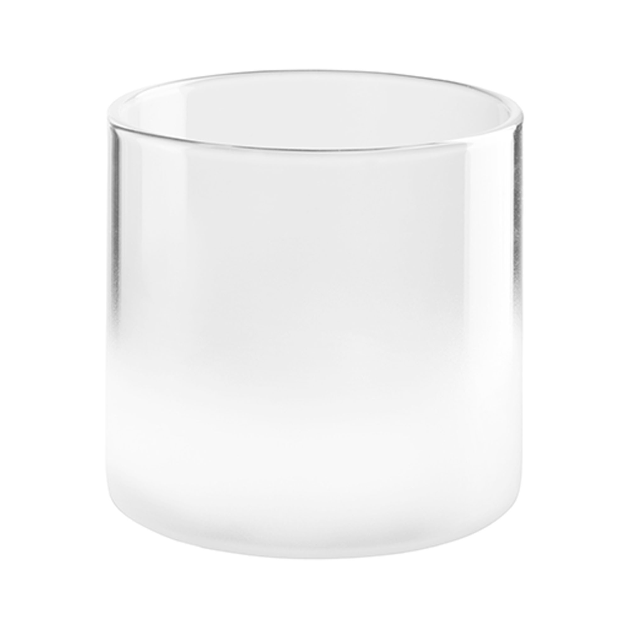 Glas der Serie Opal, Farbe Weiß matt, freigestellt auf hellem Hintergrund.