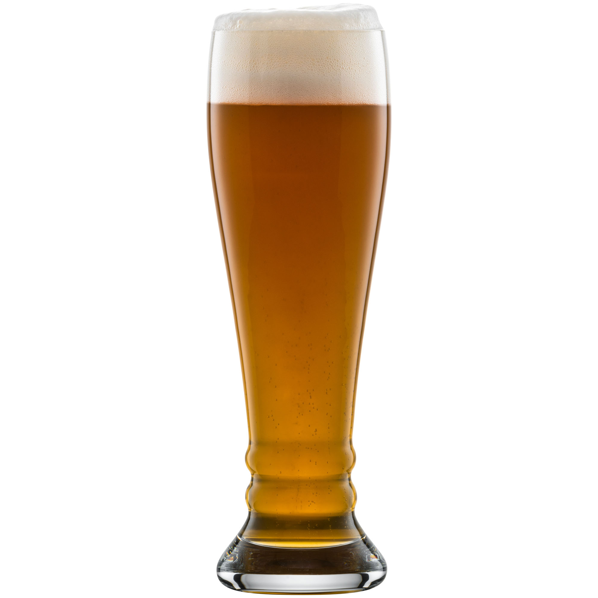 Geschwungenes Beer-Basic-Weizenbierglas mit dunklem bernsteinfarbenem Bier und Schaumkrone auf weißem Hintergrund.