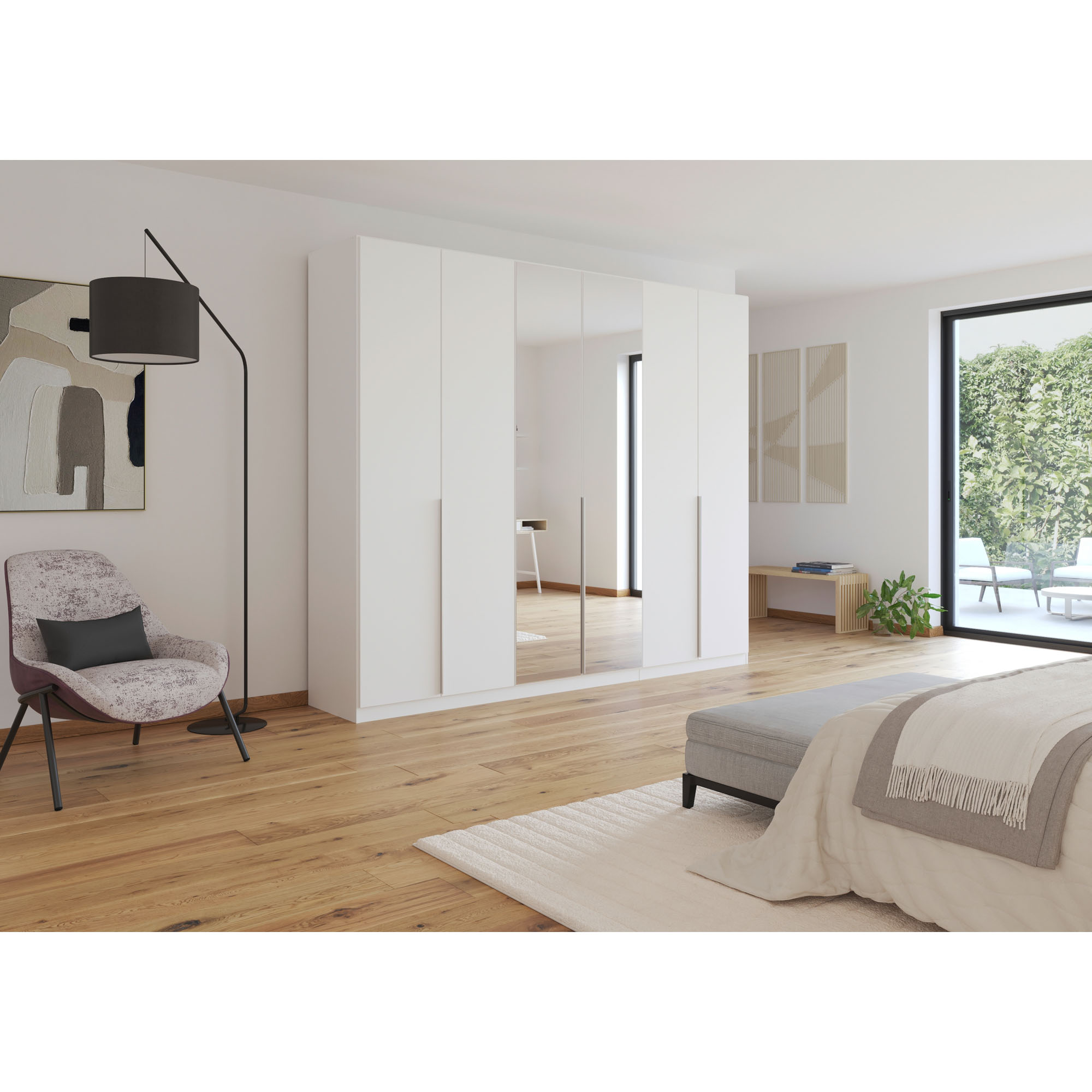 Weißer Kleiderschrank mit Spiegeltüren in einem hellen Schlafzimmer mit Holzfußboden und moderner Einrichtung