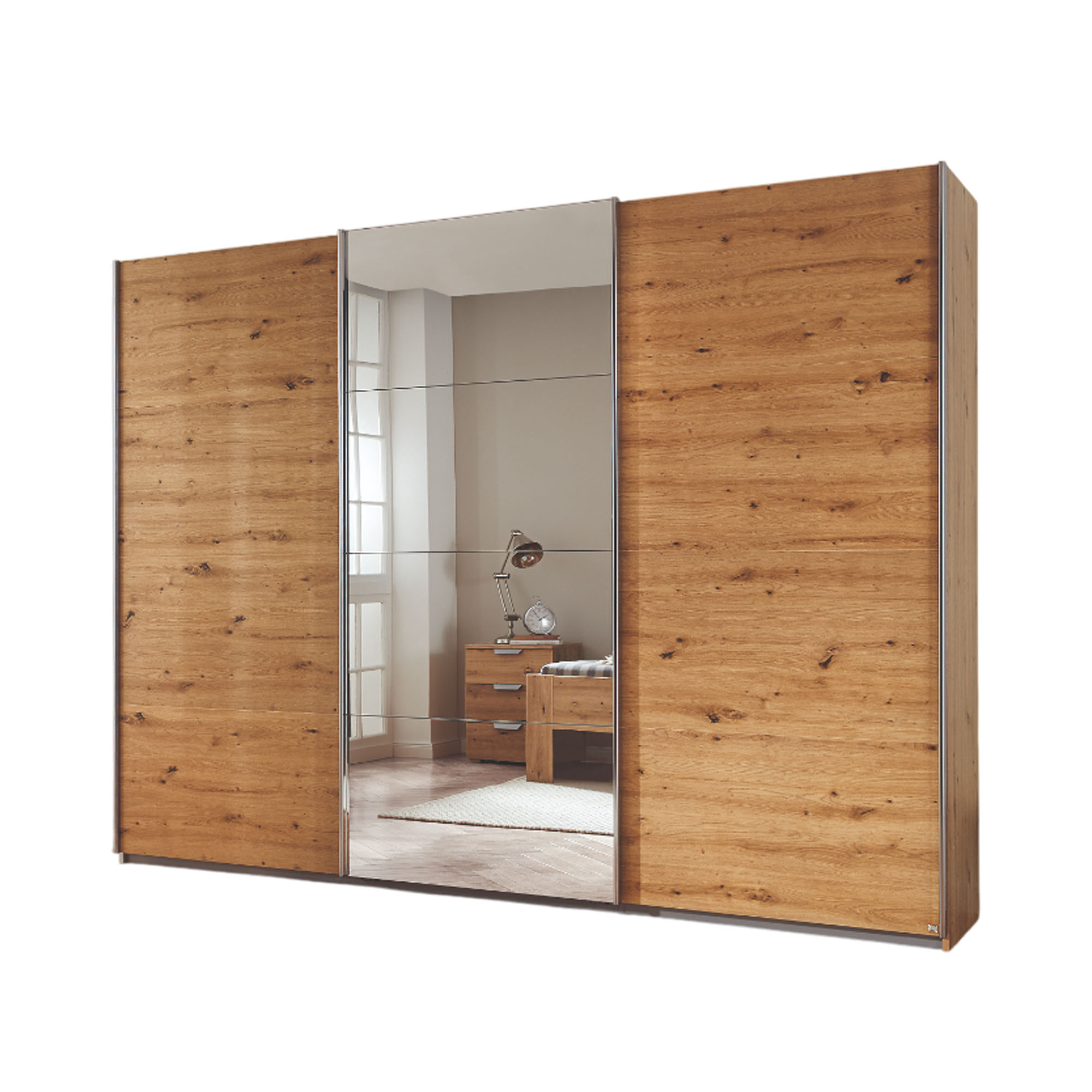 Schrägansicht eines 3-türigen Schwebetürenschranks mit Korpus in Dekor Artisan Eiche und Front in Alu-Optik, mittlere Tür als Spiegelfront.