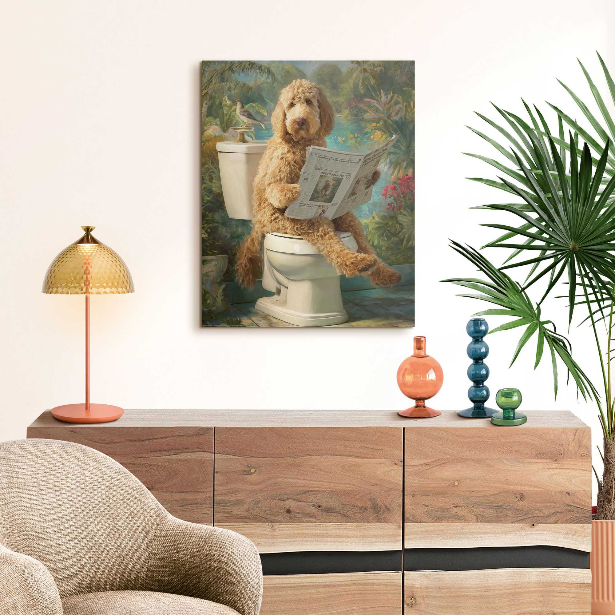 Das Wandbild „Doodle Break“ in Grün, 40 × 50 cm, hängt in einem eingerichteten Wohnraum und zeigt die Größenwirkung an der Wand.