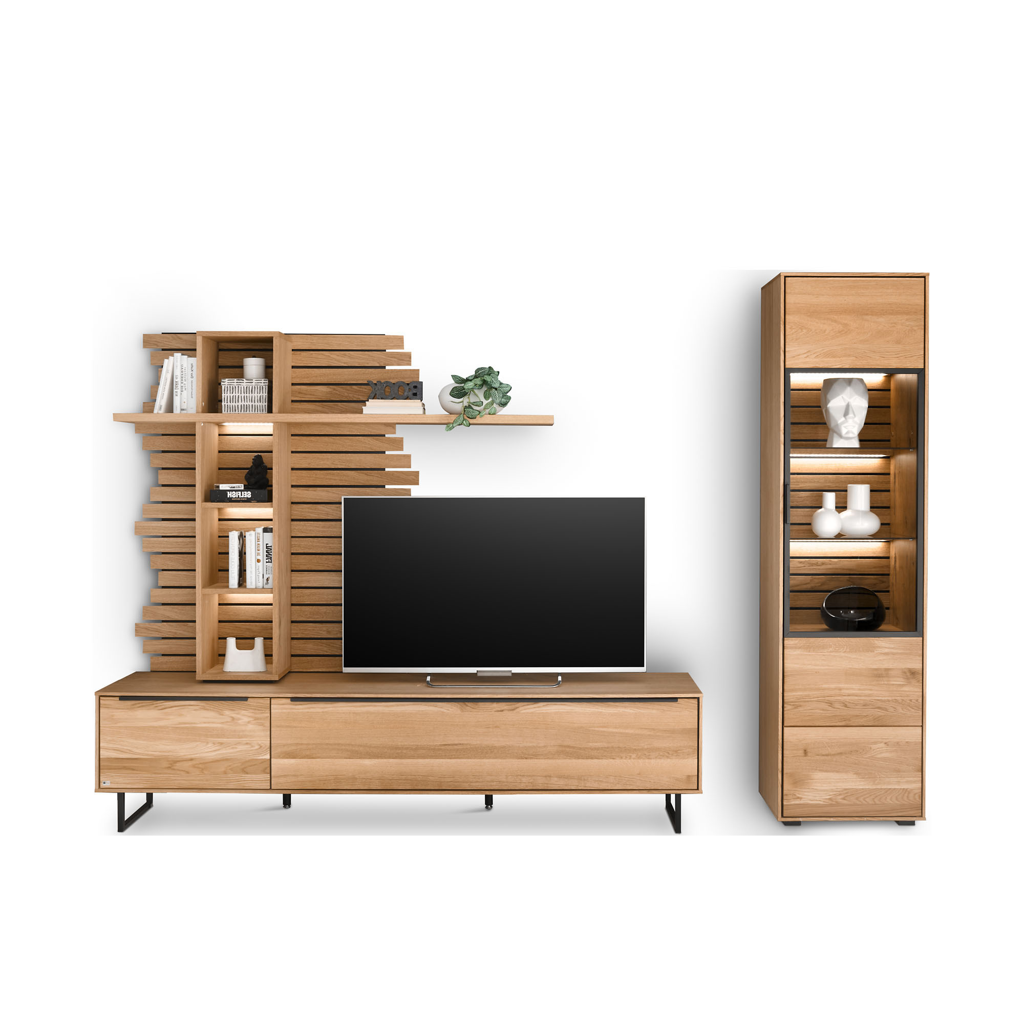 Musterring Set One Jackson Wohnwand in Eiche mit Lowboard, Regalelementen und beleuchteter Vitrine mit Glasfront