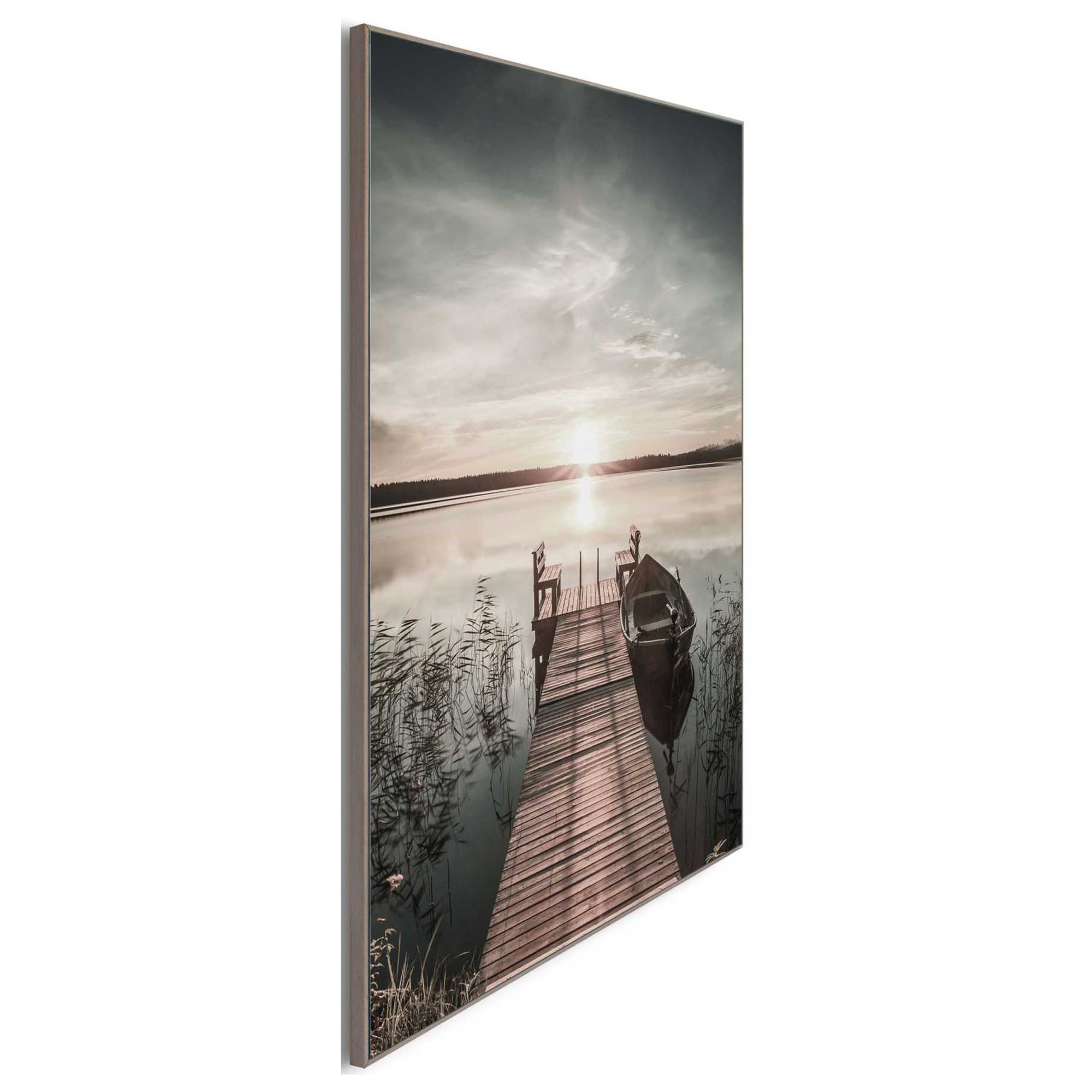 Seitliche Schrägansicht des Wandbilds „Scandic Jetty“, 50 × 70 cm; Profil, Kante und Tiefe des Bildes sind erkennbar.