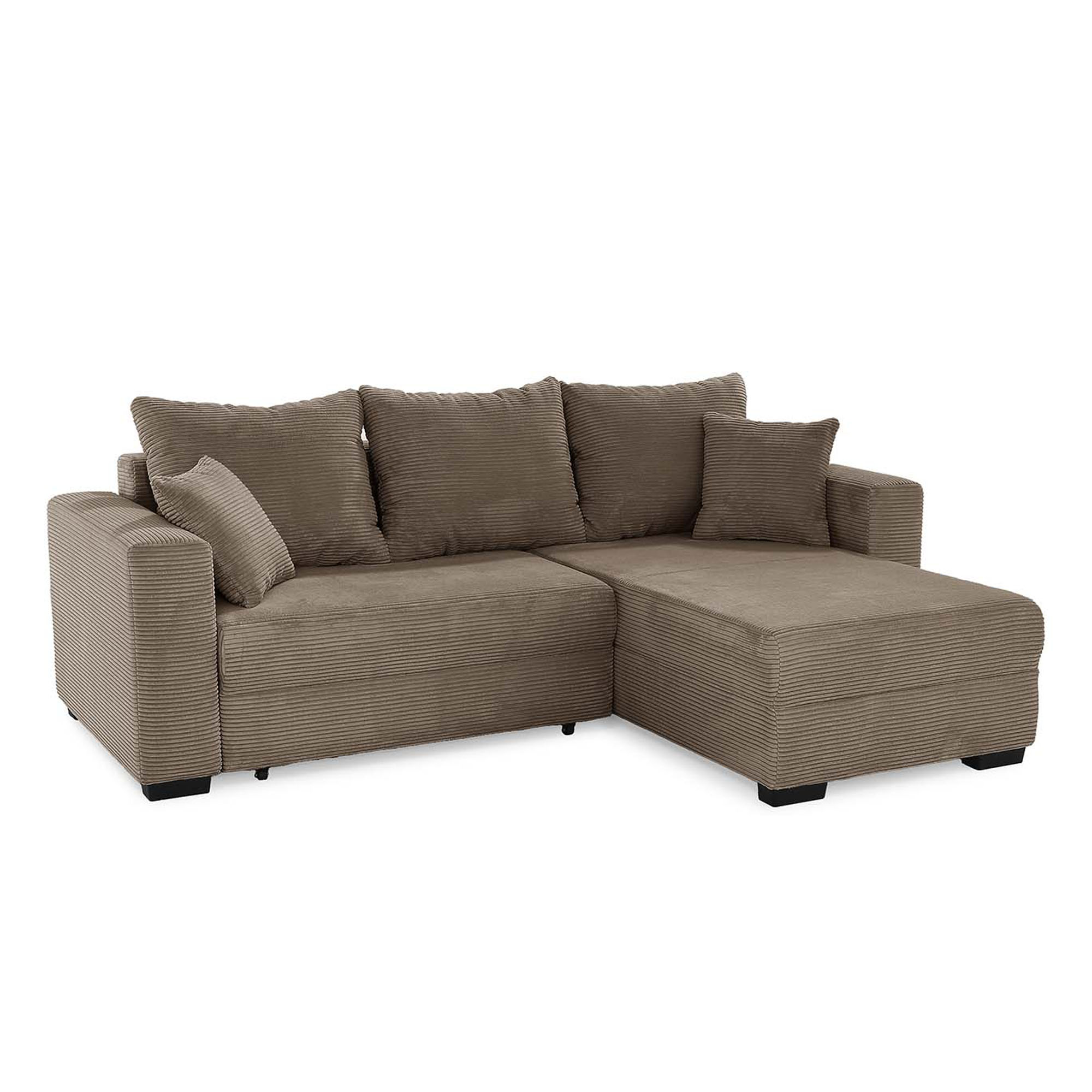 Modernes Ecksofa in Braun mit breitem Cordbezug, Ottomane und großen Rückenkissen auf weißem Hintergrund