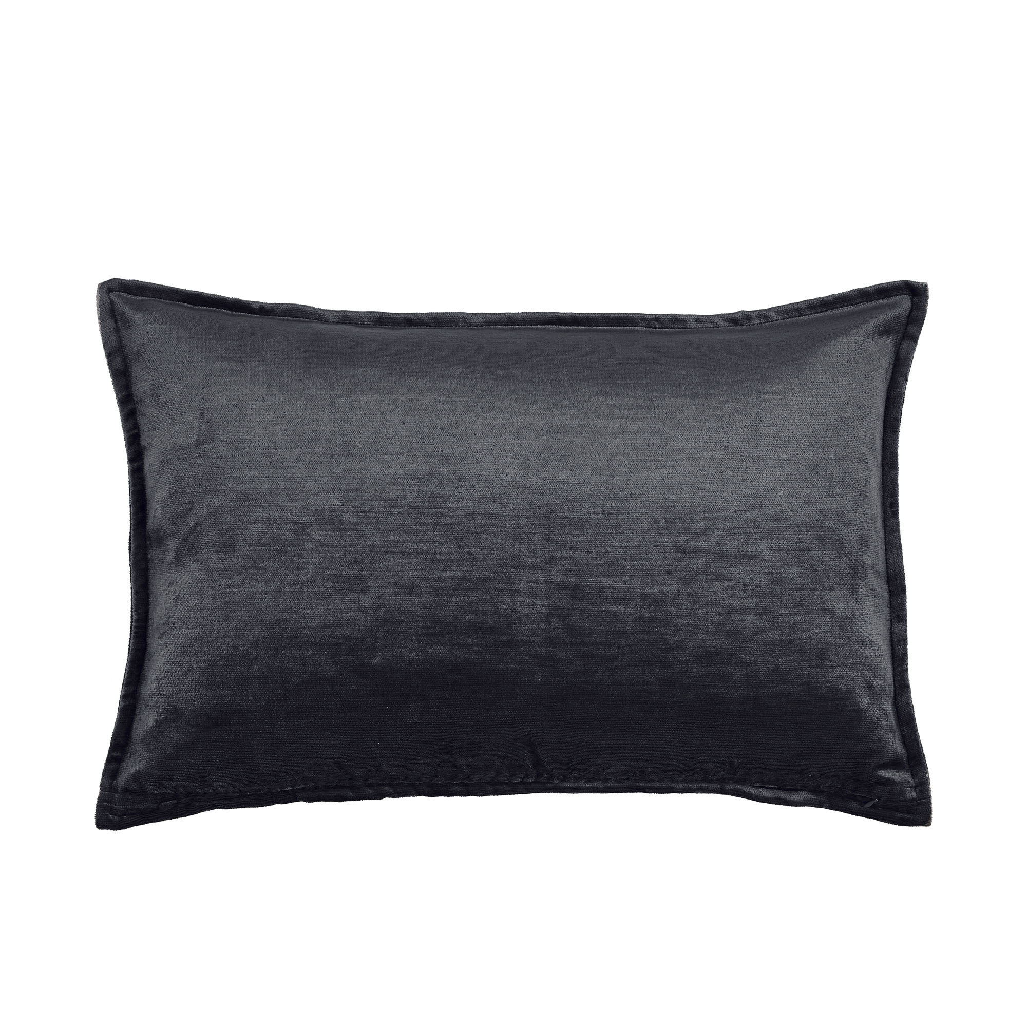 Kissenhülle Fame in Black, B/H/L ca. 40x1x60 cm, in einer zweiten Ansicht dargestellt.