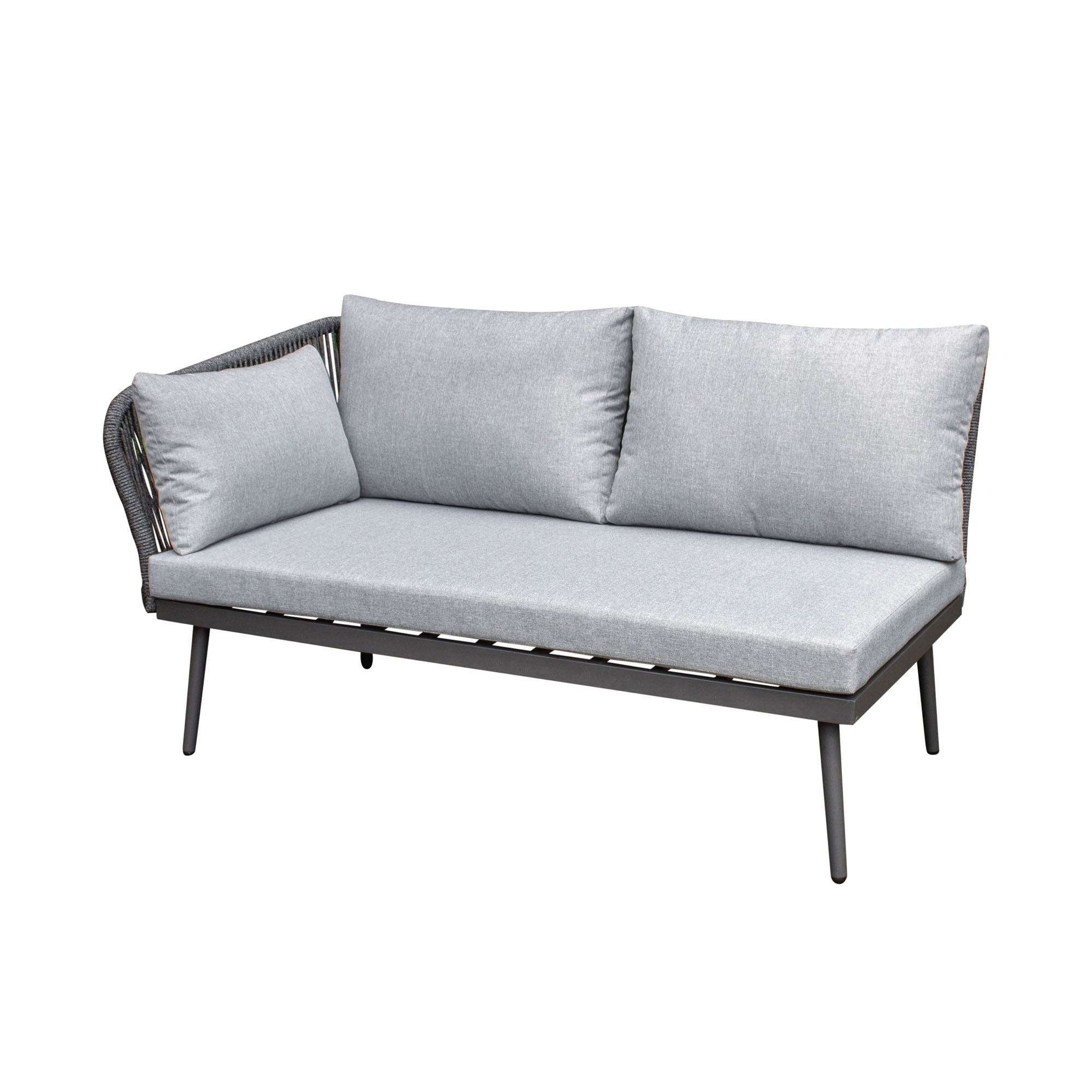 Gartensofa mit linker Armlehne und Sitzkissen in schräger Ansicht vor weißem Hintergrund