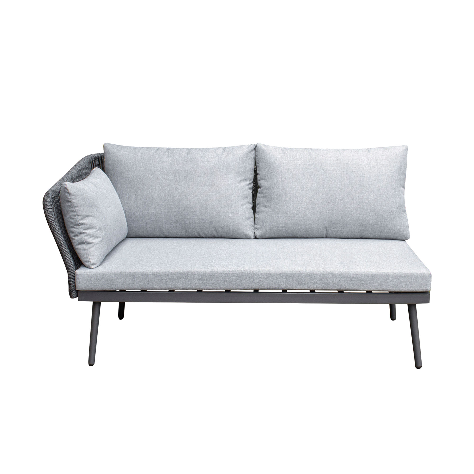 Gartensofa mit linker Armlehne und Sitzkissen in gerader Vorderansicht vor weißem Hintergrund