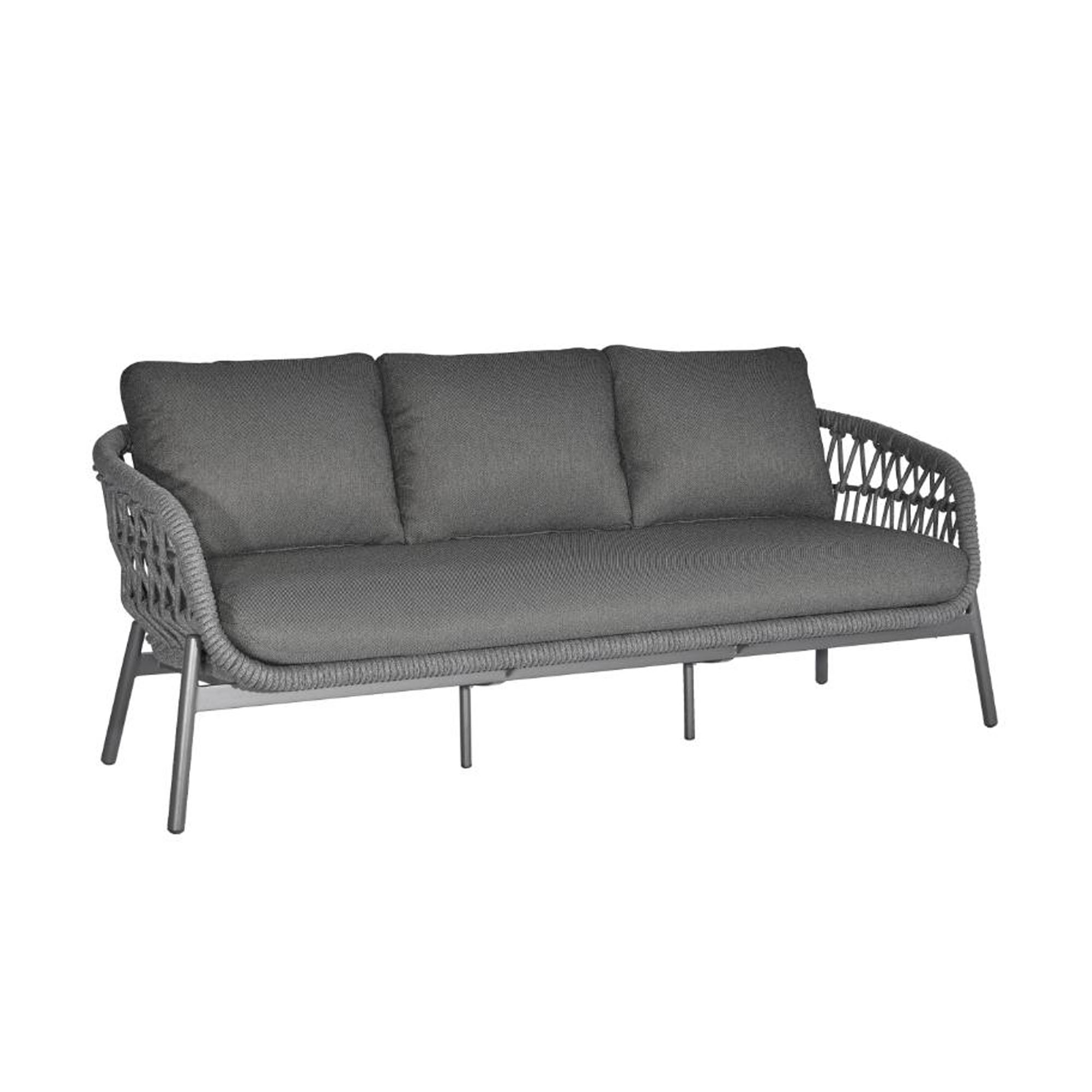 Gartensofa mit durchgehender Sitzfläche und Rückenpolstern vor weißem Hintergrund