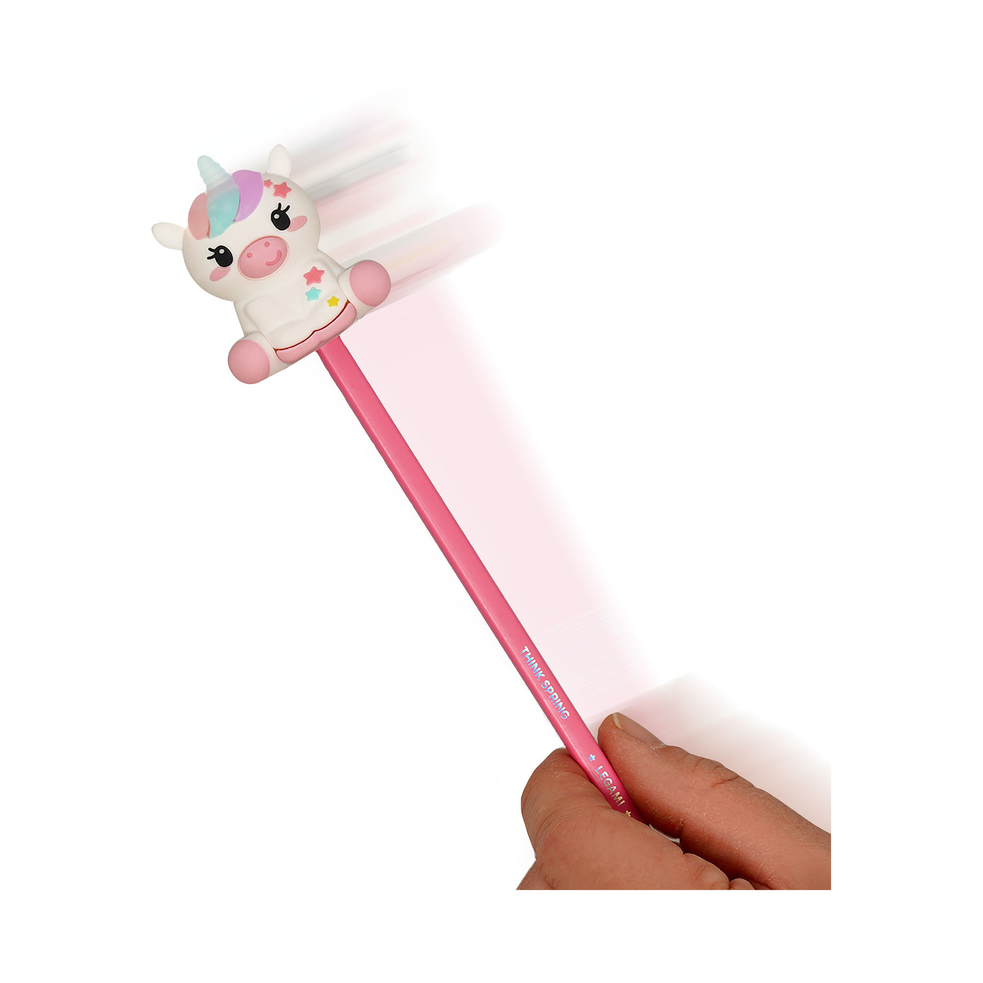 Rosa Leuchtstift mit Einhorn-Spitzerbehälter, in einer Hand mit leuchtendem Tieraufsatz dargestellt.