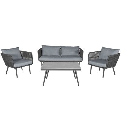 Gartenlounge bestehend aus einem Sofa zwei Sesseln und einem Tisch in gerader Vorderansicht