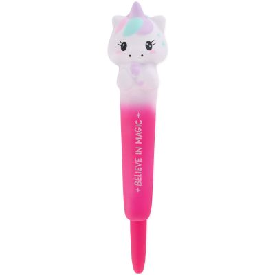 Pinker Gelstift mit weichem Einhorn-Aufsatz, vollständig und senkrecht auf weißem Hintergrund gezeigt.
