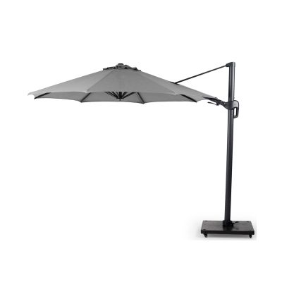 Sonnenschirm mit Gestell in Charcoal-Farbe und Schirm in Light Grey, aufgespannt