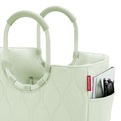 Shopper mit Ringgriffen von Reisenthel, Modell Loopshopper L, in Hellgrün mit Steppstruktur, von oben mit Innenfach und Flaschenhalter