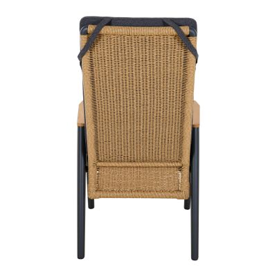 Rückseite des Gartenstuhls mit Geflecht aus Polyrattan und Polsterauflage