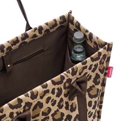 Innenraum der Reisenthel Tasche mit Reißverschlussfach und integriertem Flaschenhalter
