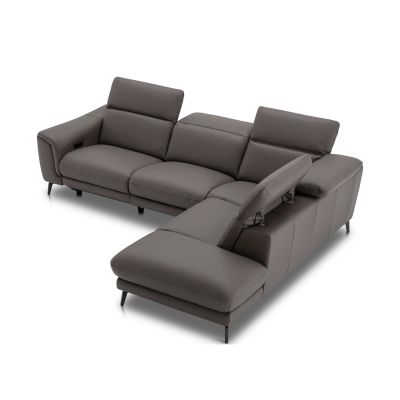 Graues Ecksofa mit verlängerter Recamiere und individuell verstellbaren Rückenlehnen