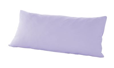 Rechteckigen Kissen mit Bezug in Lavendel, vollständig in frontaler Ansicht vor weißem Hintergrund dargestellt; Größe 40 x 80 cm.