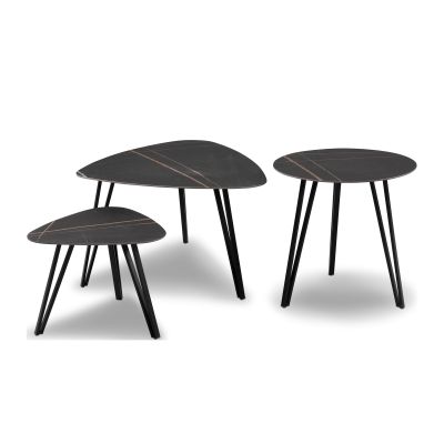 Drei schwarze Beistelltische in unterschiedlichen Größen mit dünnen Metallbeinen und Platten in rundem und organischem Design, verziert mit feinen braunen Linien