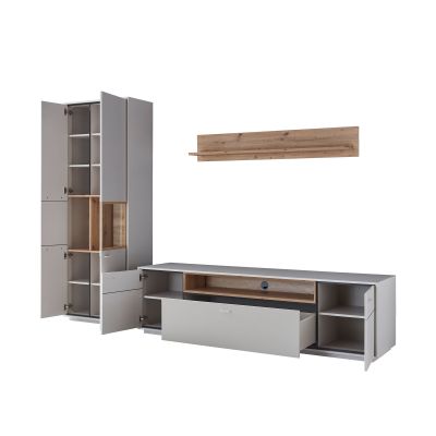 Wohnkombination mit geöffnetem Hochschrank ausgezogenen Schubladen TV-Lowboard und Wandregal in Holzoptik