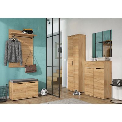 Rechteckiger Wandspiegel als Ergänzung für die Garderobe