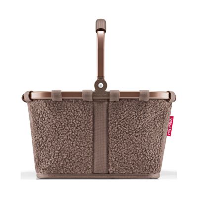 Kleiner Einkaufskorb von Reisenthel, Modell Carrybag XS, in Schokoladenbraun aus Teddyfleece, von hinten mit hochgestelltem Tragegriff