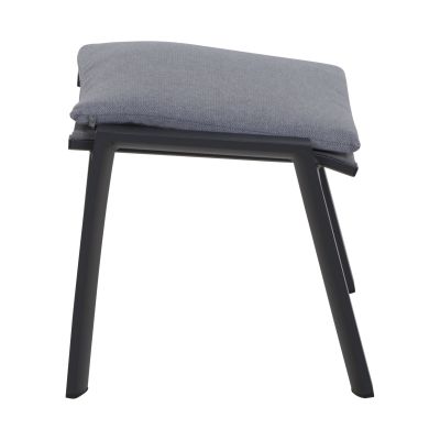 Ein Hocker mit dunklem Gestell und grauem Polster, seitlich aufgenommen.