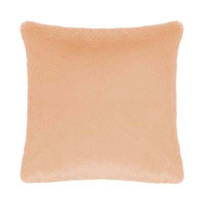 Kissenhülle Gazelle in Apricot, 50 × 50 cm, frontal freigestellt mit einfarbiger samtig wirkender Oberfläche.